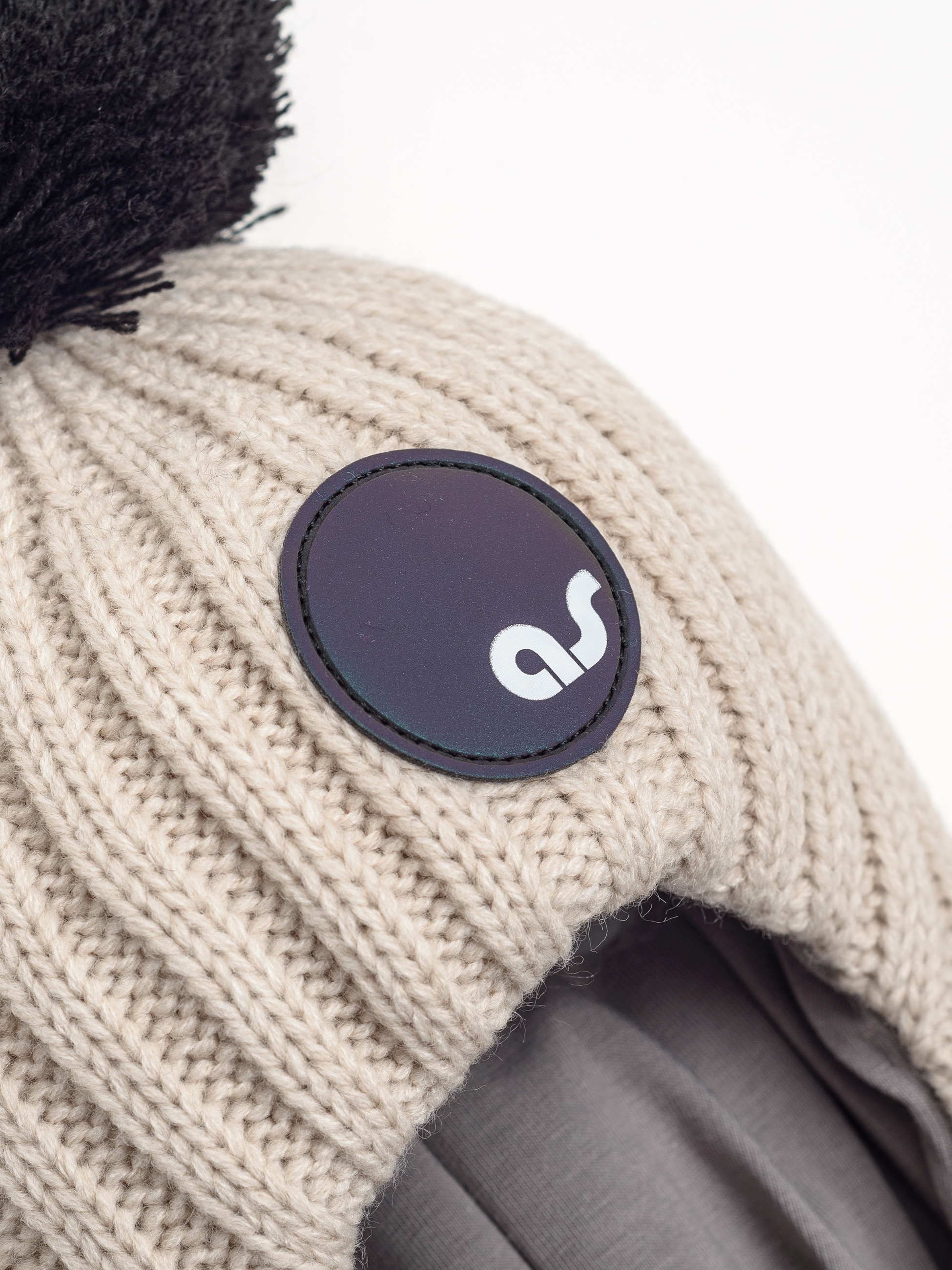 Шлем Artel 01950-42_св.бежевый - фото 3