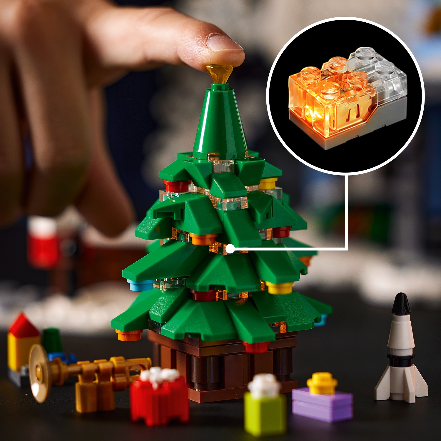 Конструктор LEGO Icons В ожидании Санты блочный - фото 8