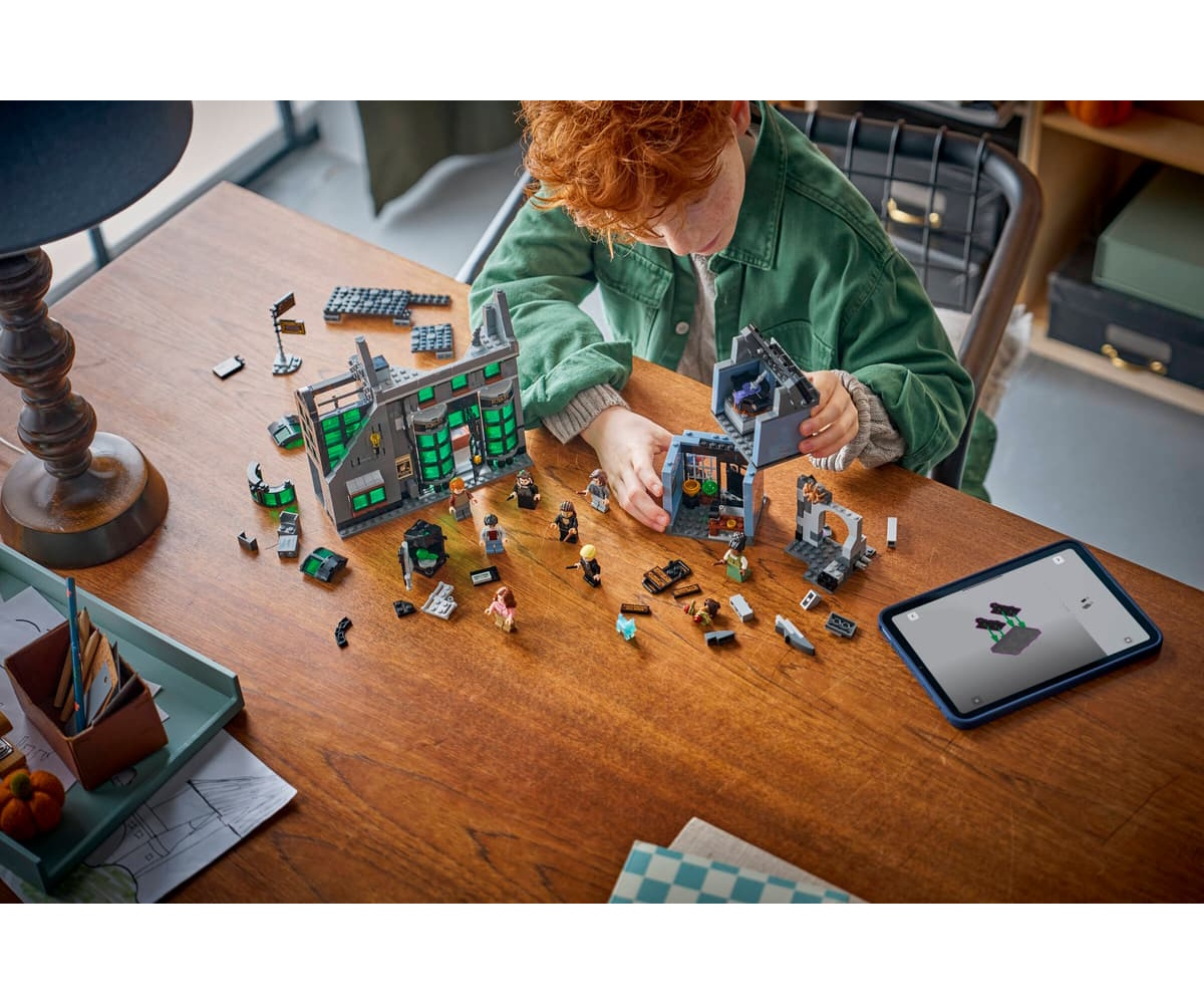 Конструктор LEGO Harry Potter Лютный переулок 788 дет. - фото 12