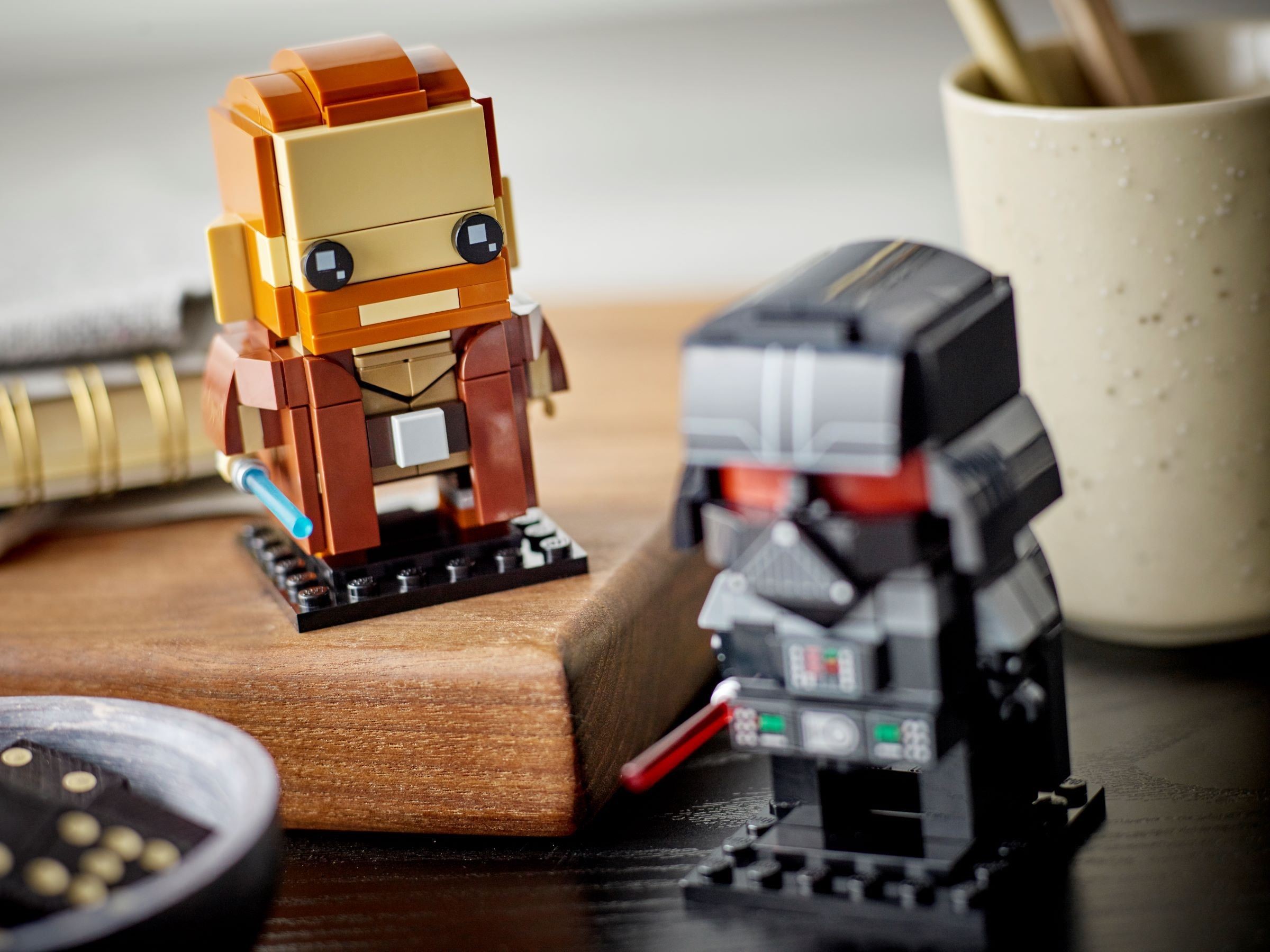 Конструктор LEGO BrickHeadz 40547 260 дет. - фото 8