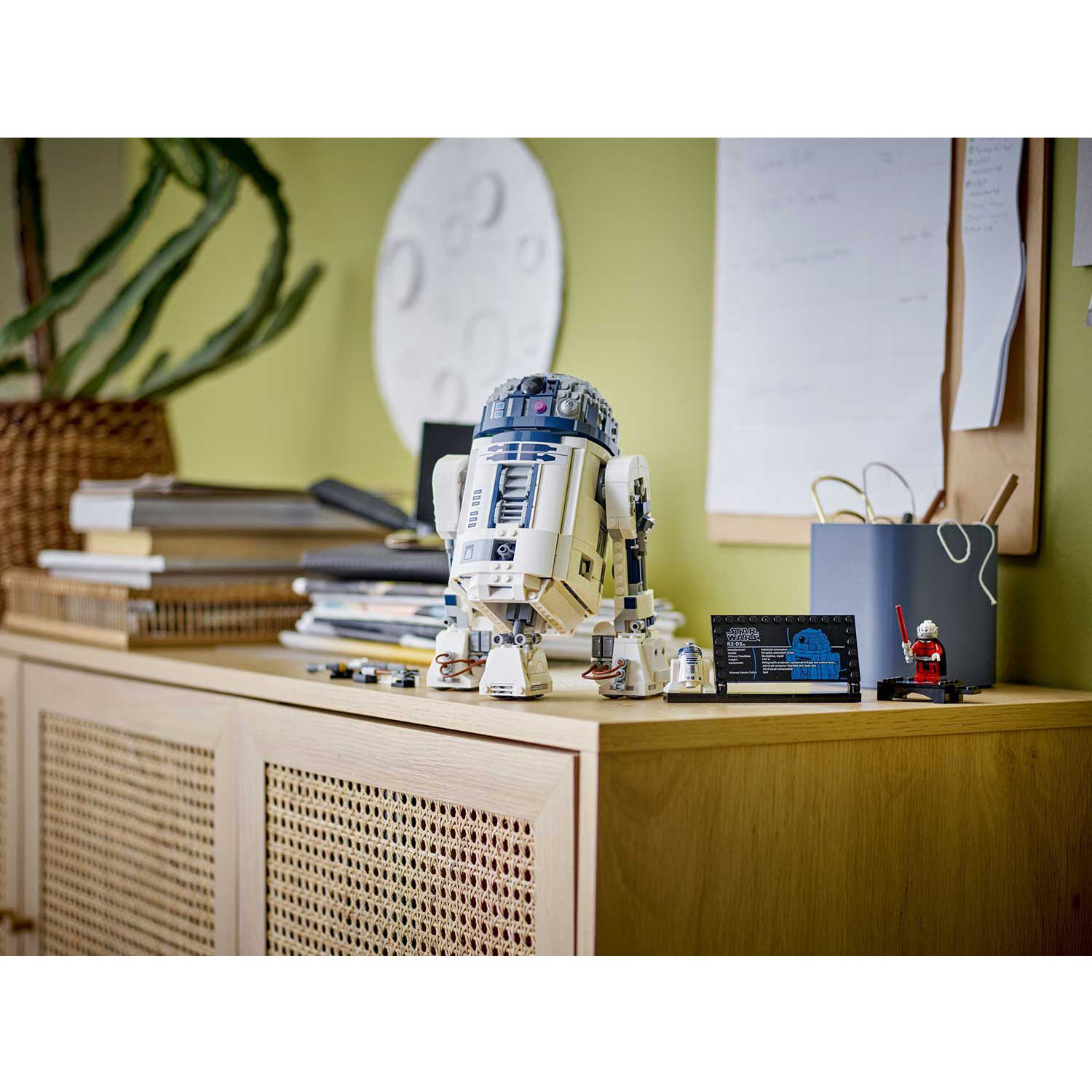 Конструктор LEGO Star Wars Дроид R2-D2 1050 дет. - фото 8