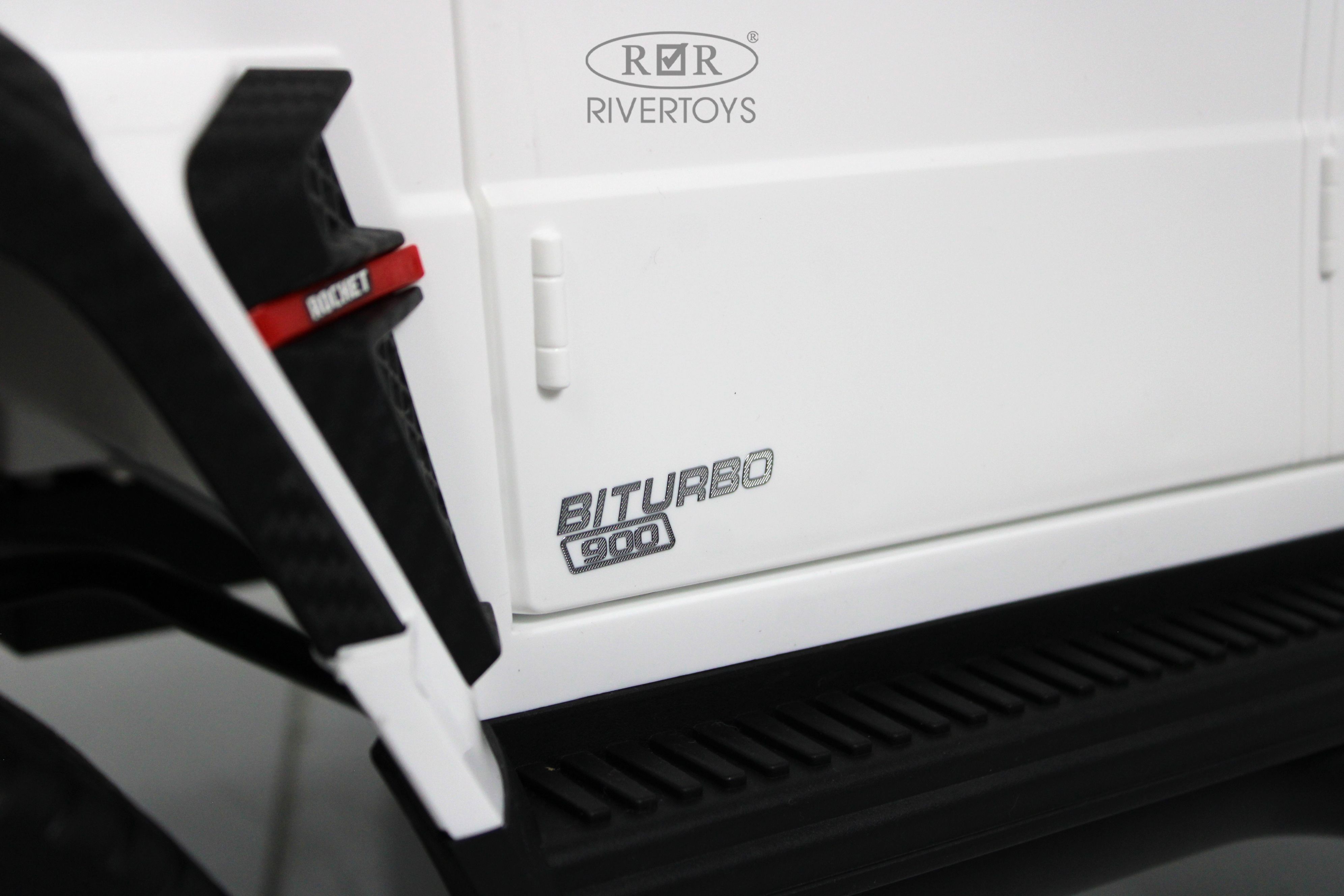 Электромобиль RIVERTOYS Mercedes Z999ZZ-WHITE С пультом ДУ - фото 17