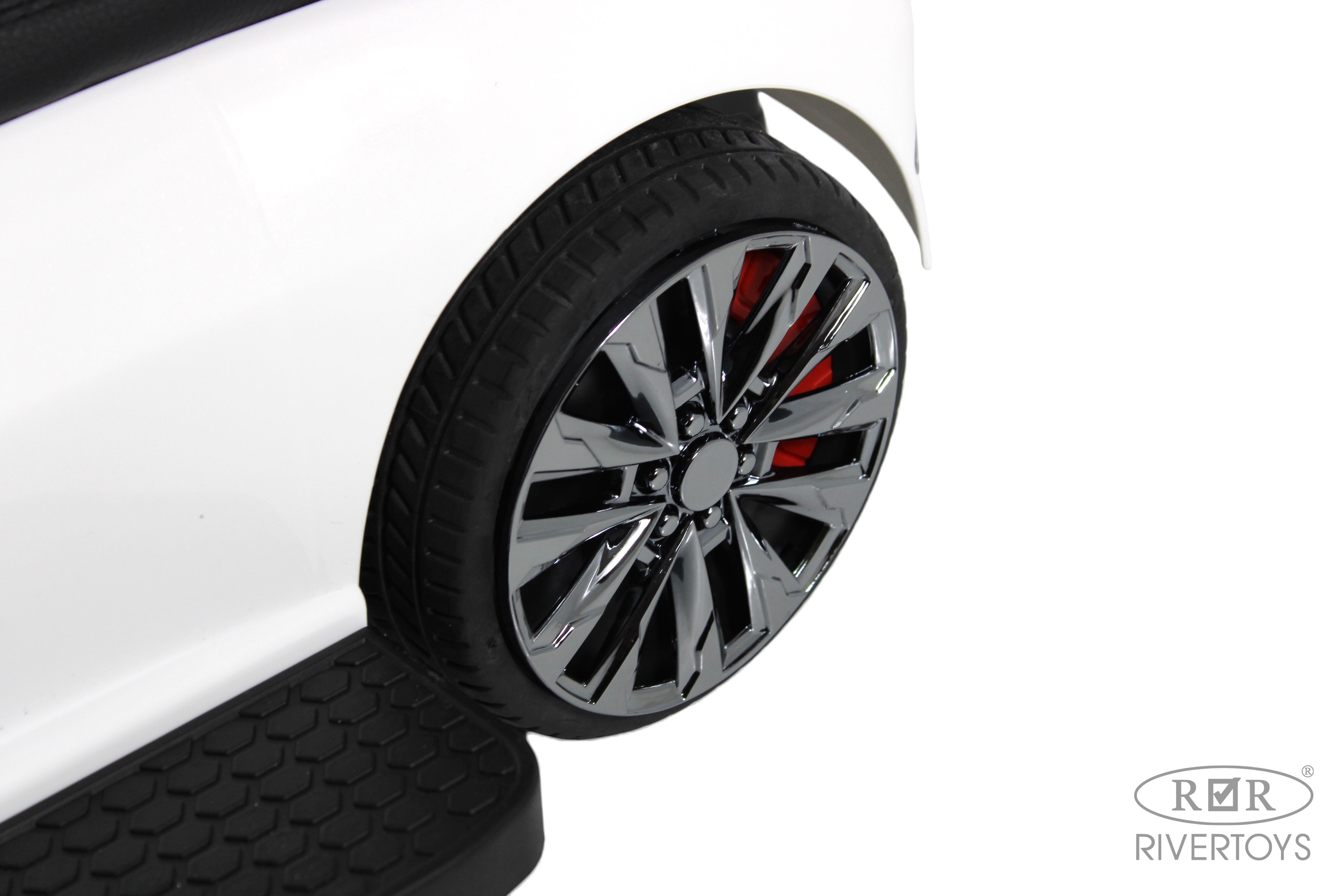 Каталка RIVERTOYS Z005ZZ-AP-WHITE белый - фото 6