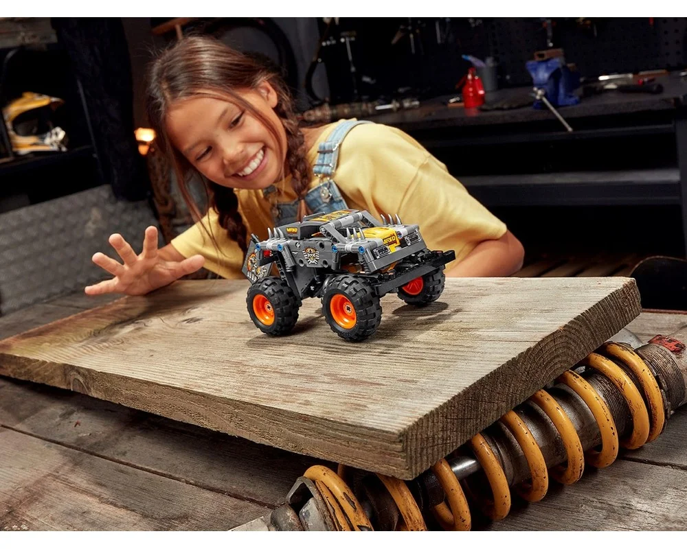 Конструктор LEGO Technic 42119 230 дет. - фото 13