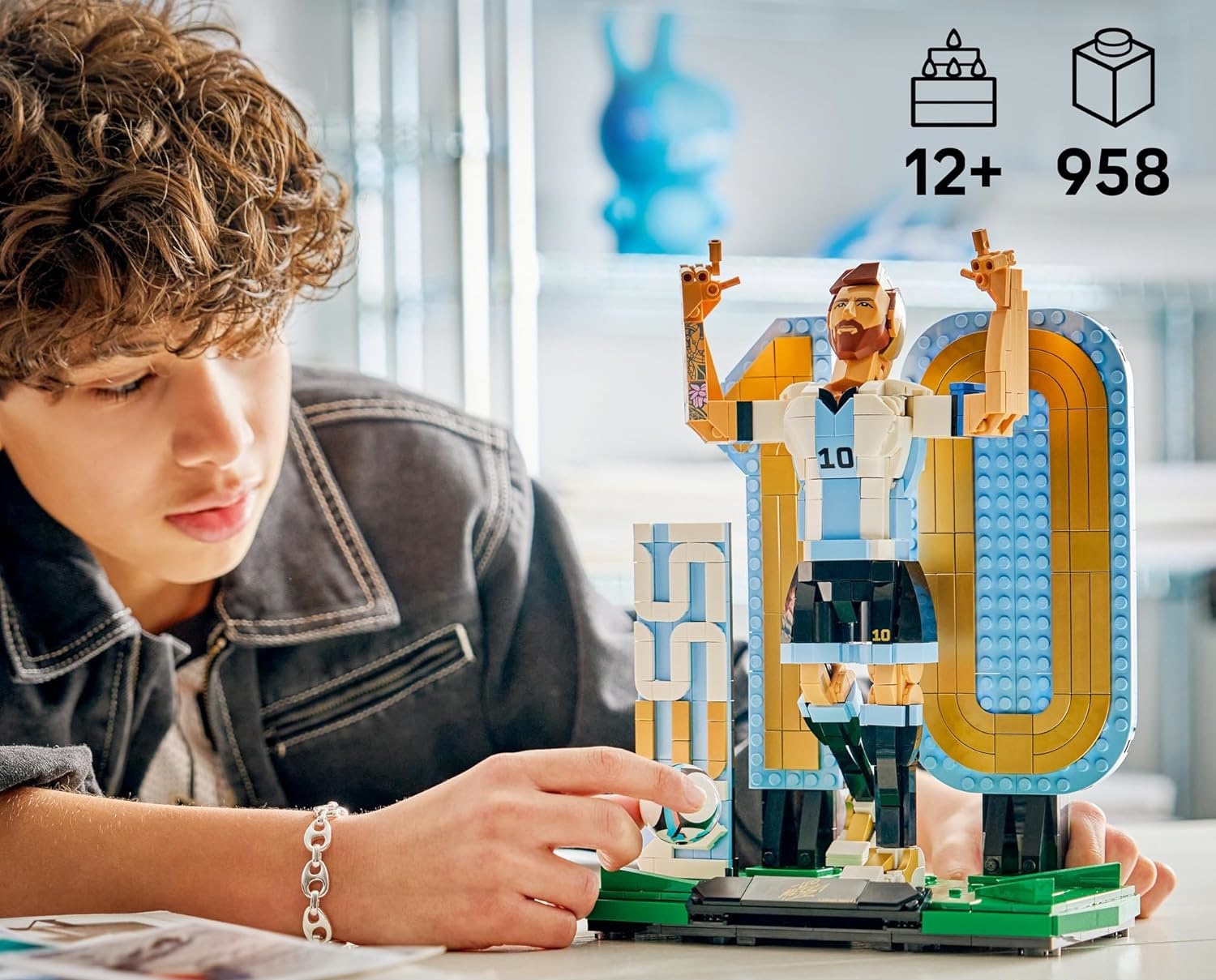 Конструктор LEGO Editions Месси-футбольная легенда 958 дет. - фото 8