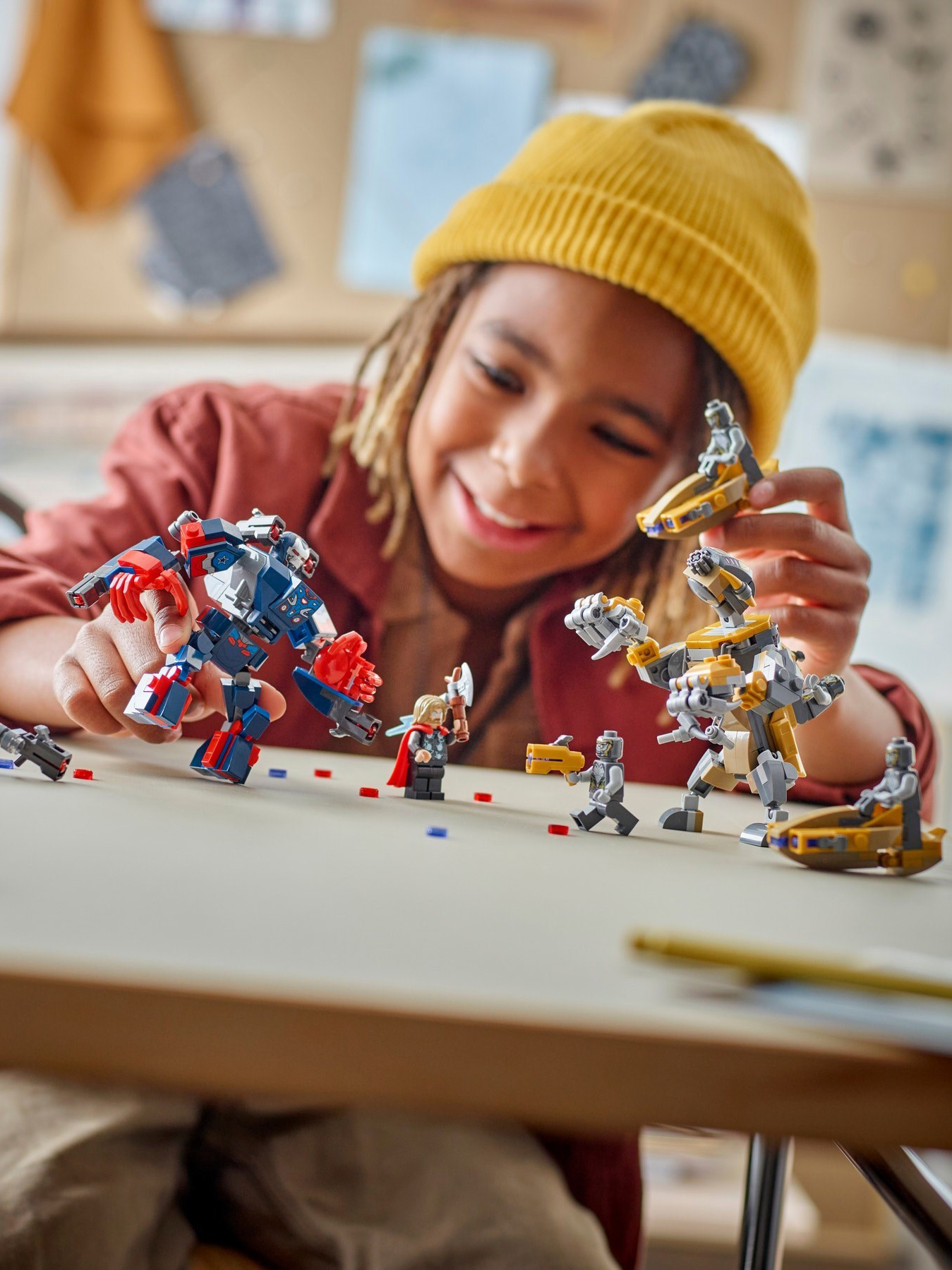 Конструктор LEGO Marvel Super Heroes Тор против Читаури 373 дет. - фото 6