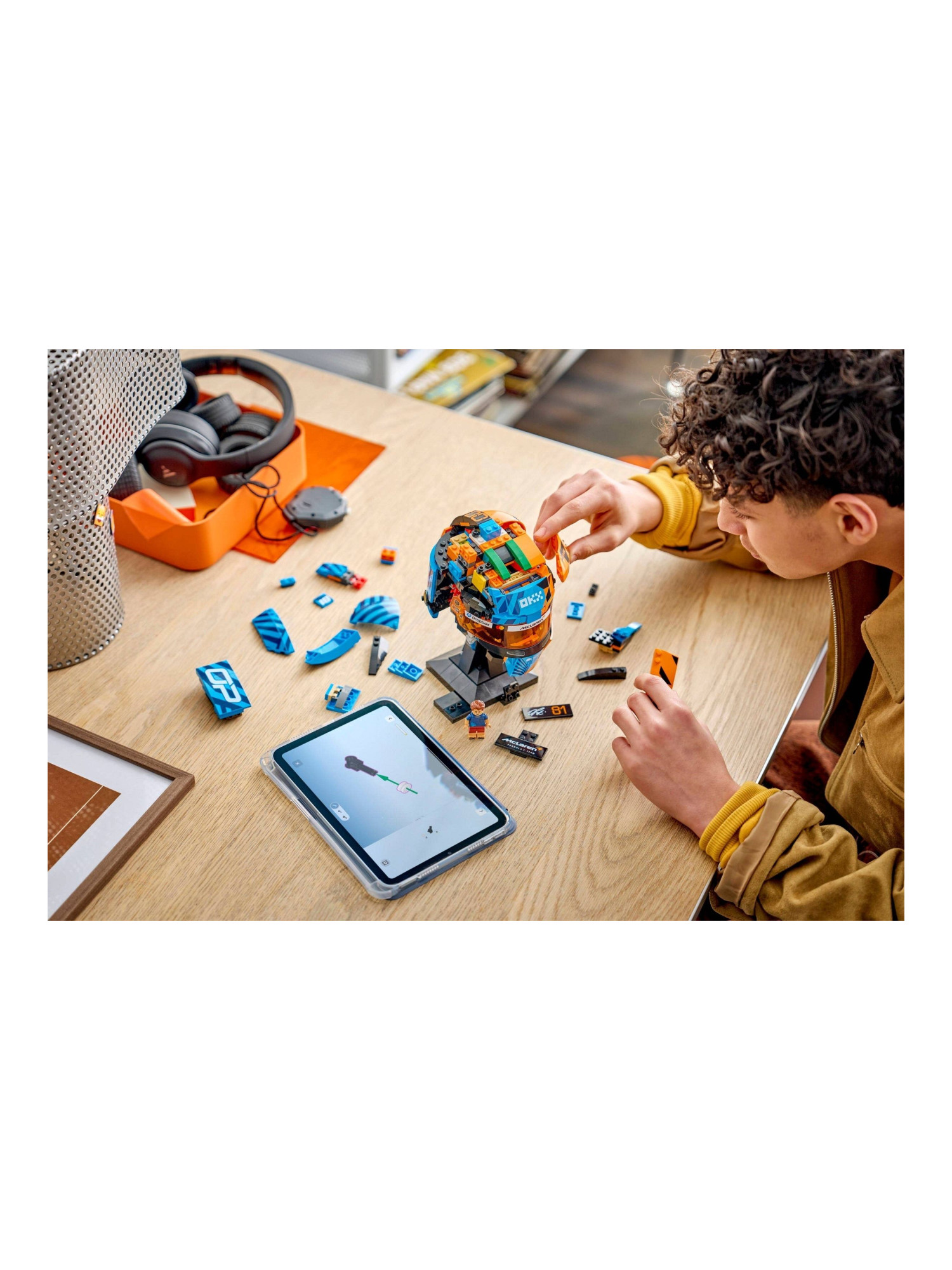 Конструктор LEGO Editions Шлем McLaren Mastercard F1 793 дет. - фото 5