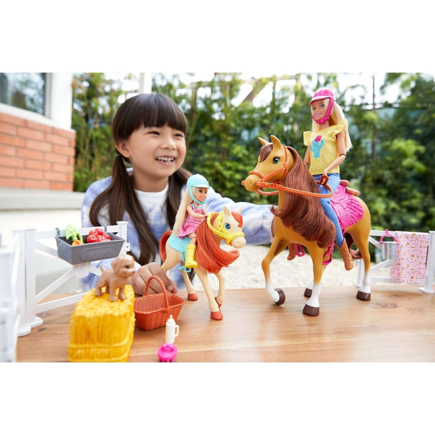 Кукла модельная Barbie FXH15 - фото 23