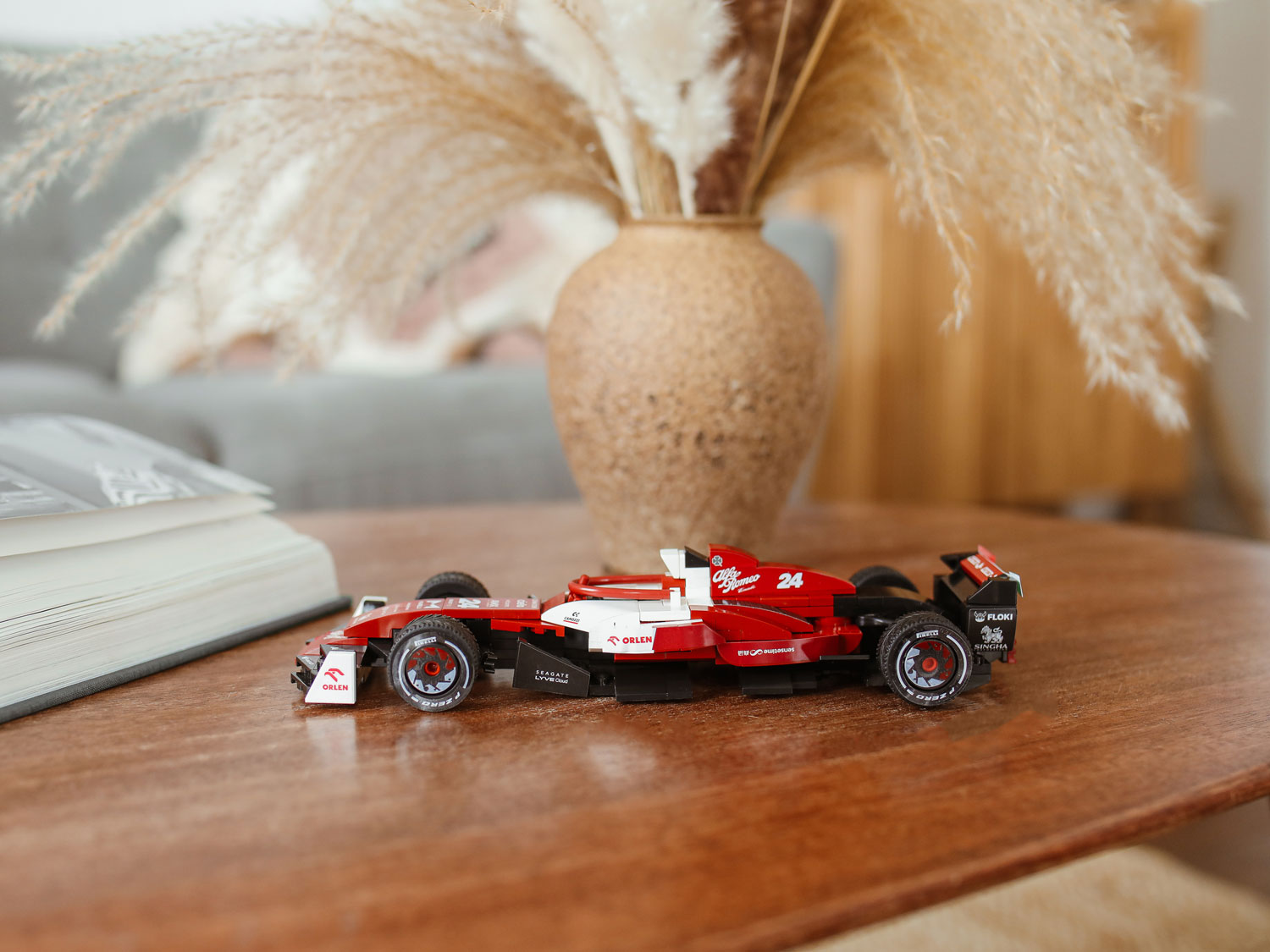 Конструктор CaDa Болид Alfa Romeo F1 271 дет. - фото 10