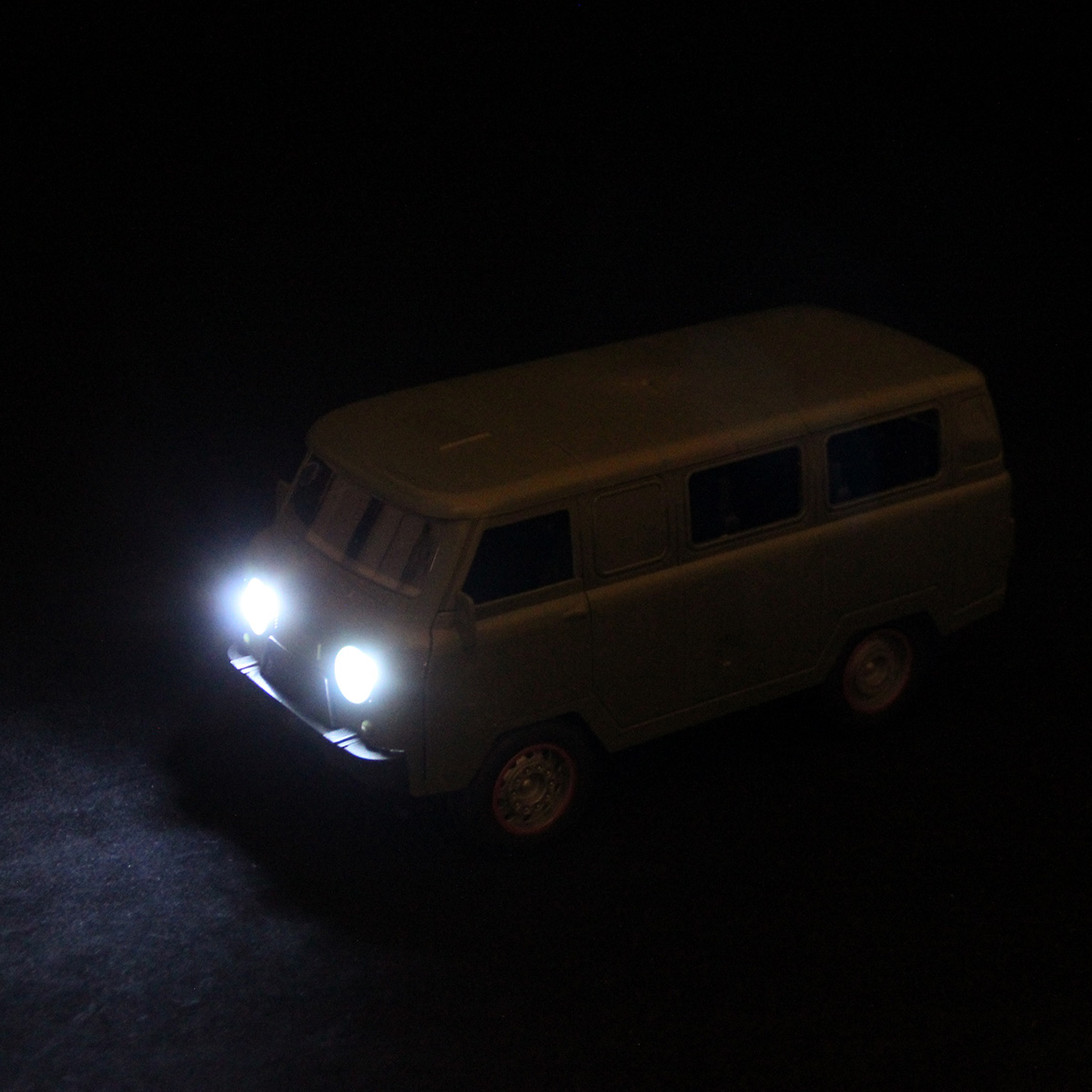 Автомобиль РУ Veld Co УАЗ 1:12 - фото 21