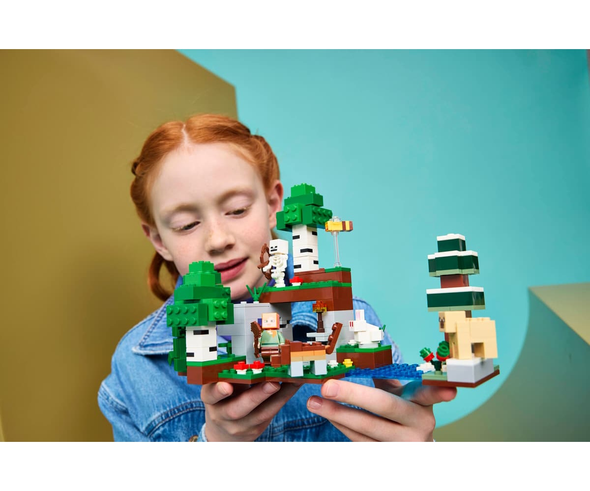 Конструктор LEGO Minecraft Первое ночное приключение 301 дет. - фото 11