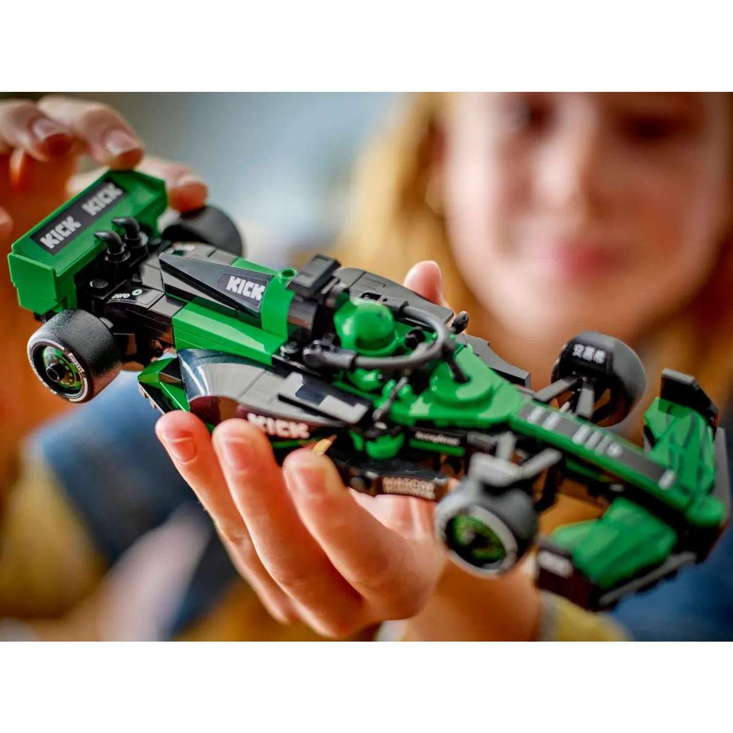 Конструктор LEGO Speed Champions Команда Кик Заубер блочный - фото 9