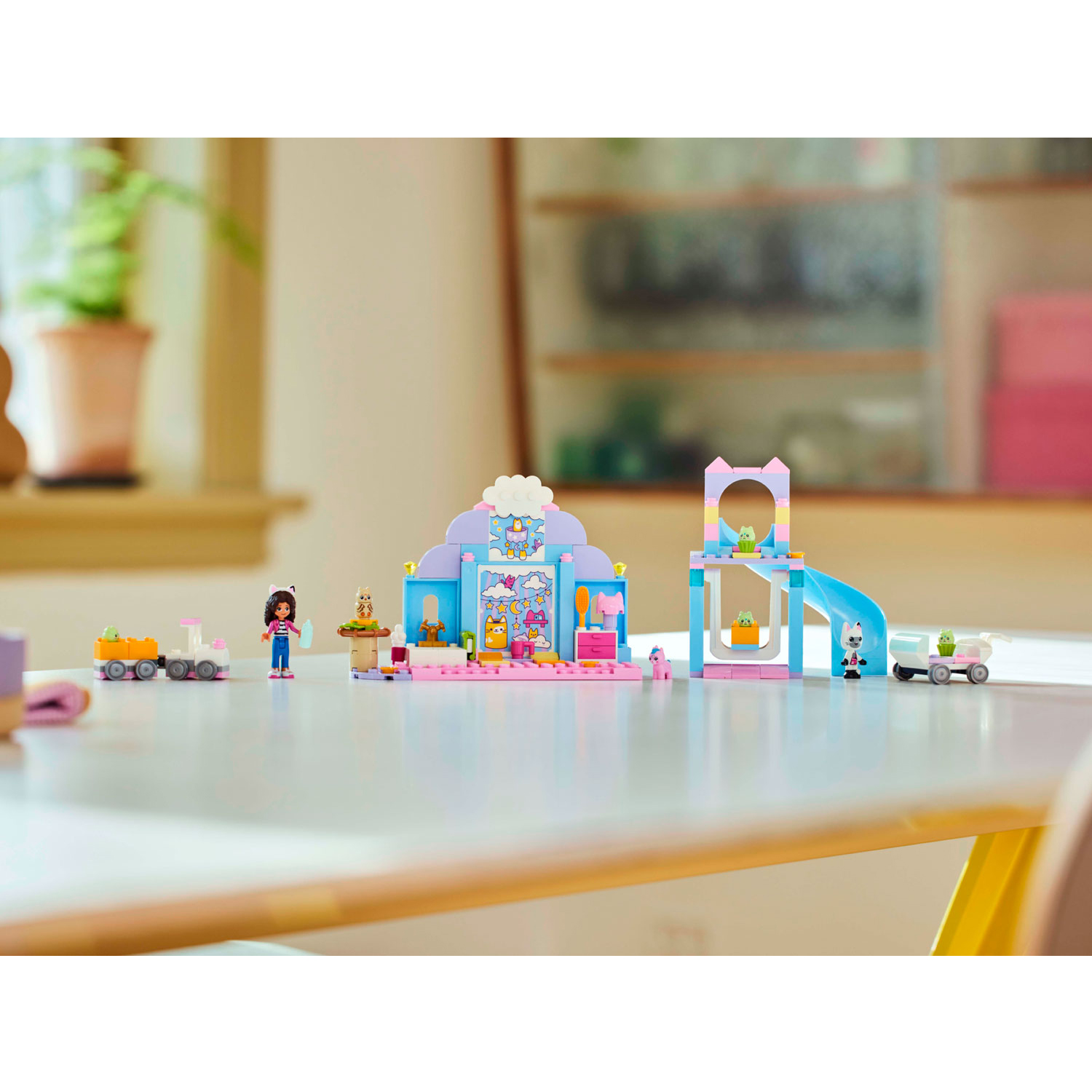 Конструктор LEGO Gabbys Dollhouse 245 дет. - фото 9