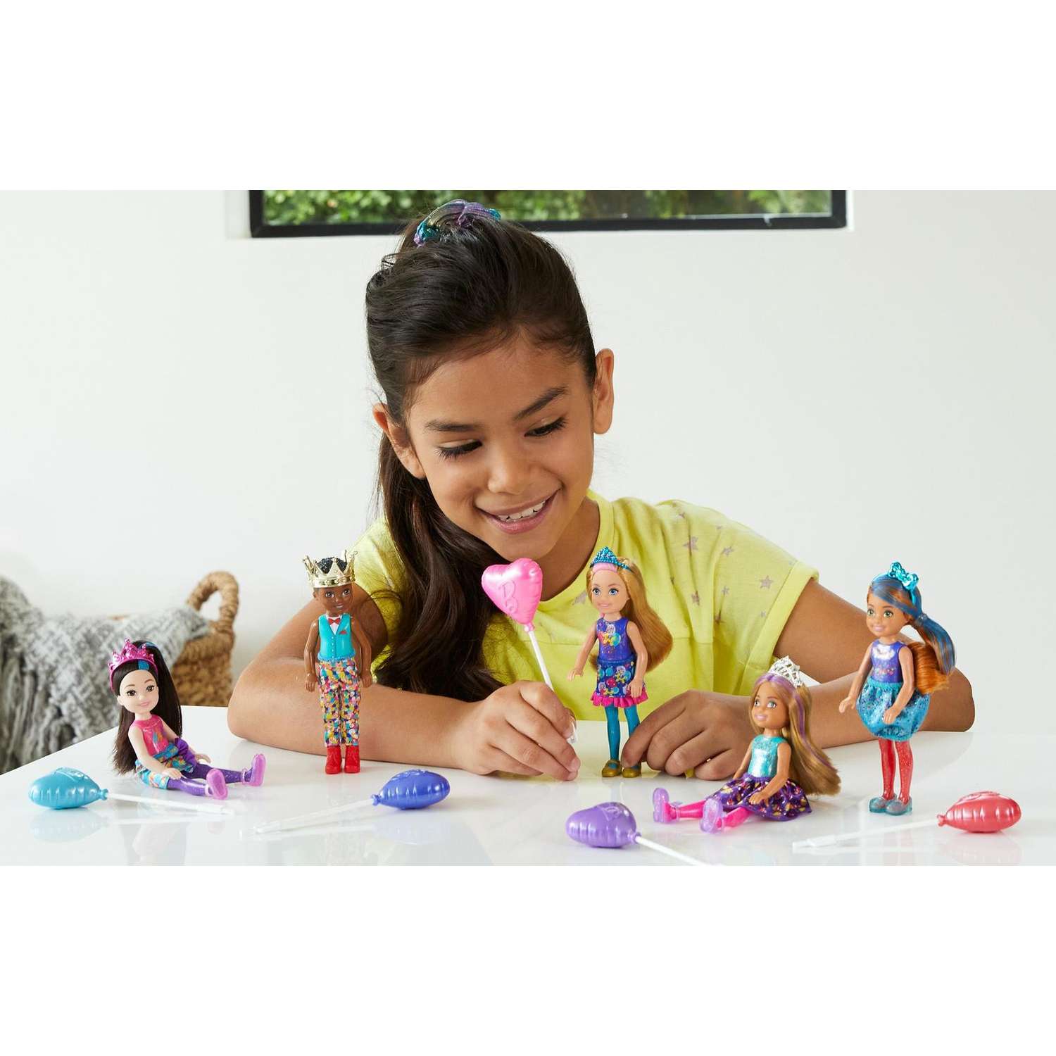 Кукла модельная Barbie GTT26 - фото 11