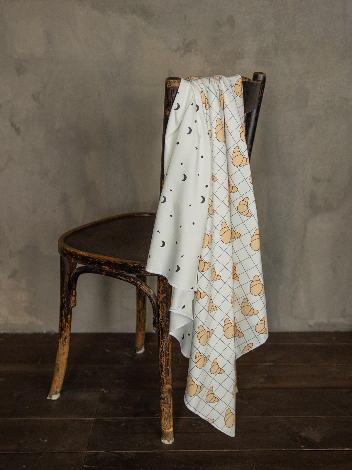 Пелёнка Mjolk Круассаны Ночное небо трикотаж 85х120 см 2 шт. - фото 4