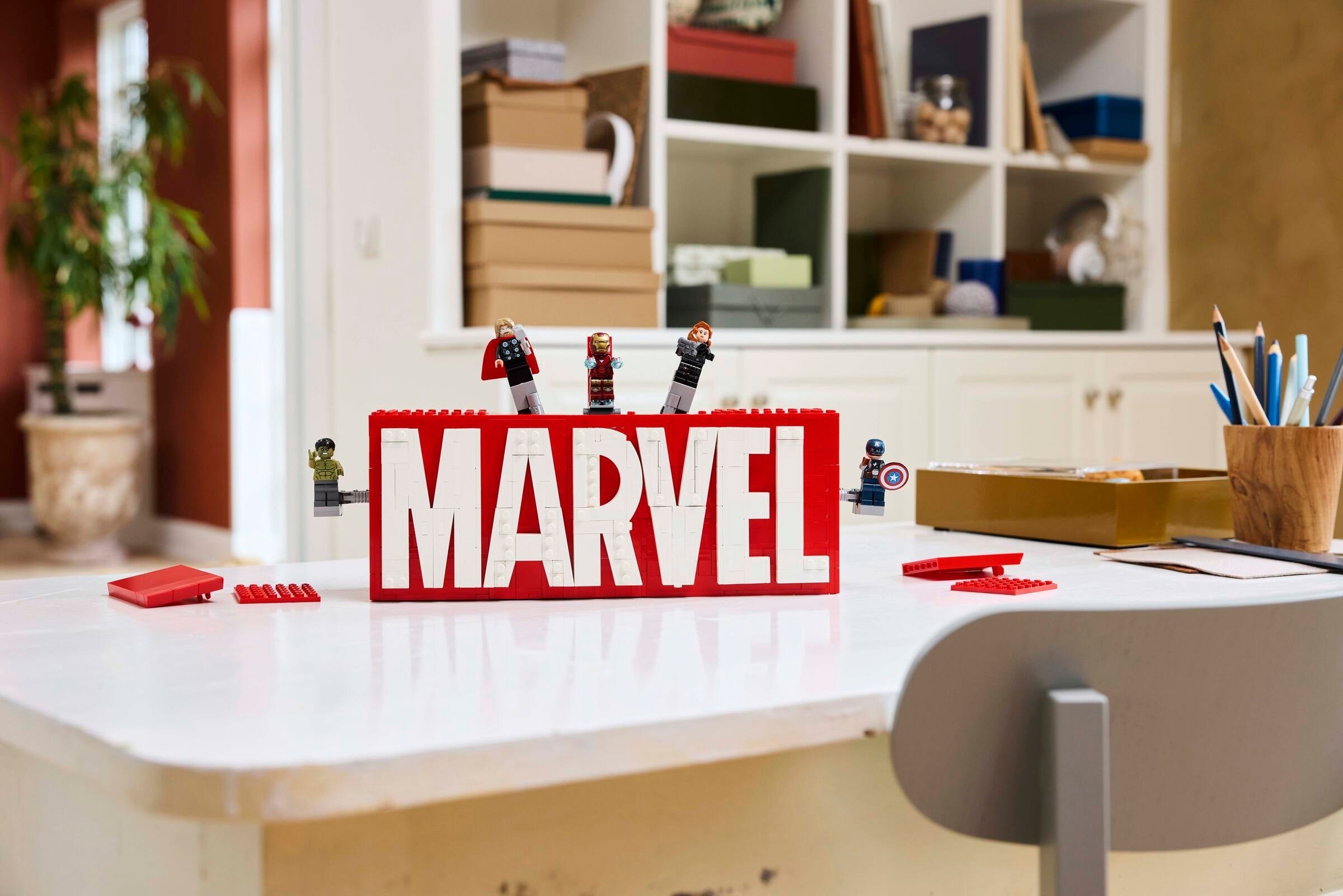 Конструктор LEGO Marvel Super Heroes 76313 931 дет. - фото 5