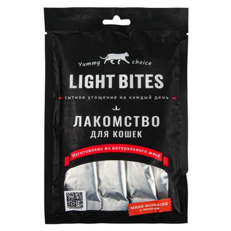 Лакомство для кошек LIGHT BITES 40г мини-колбаски с пюре с курицей и лососем