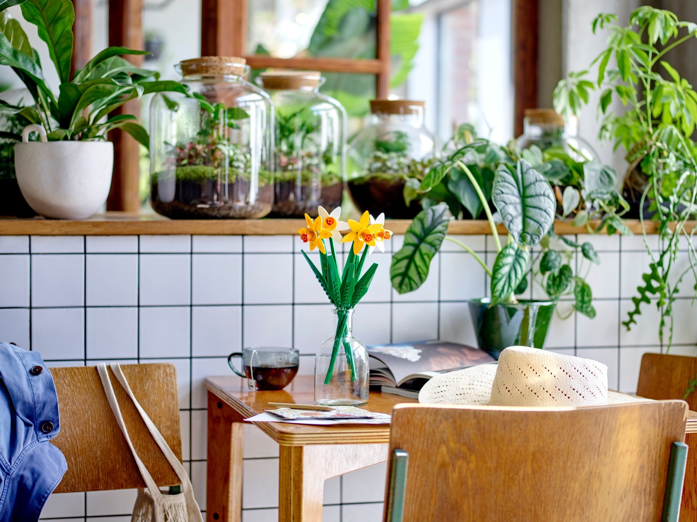 Конструктор LEGO Botanicals 40747 216 дет. - фото 3