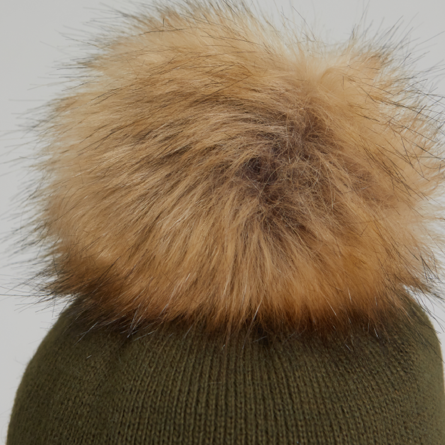 Шапка и снуд KUBRIO KU-H-111-FurPomPlain-olive - фото 8