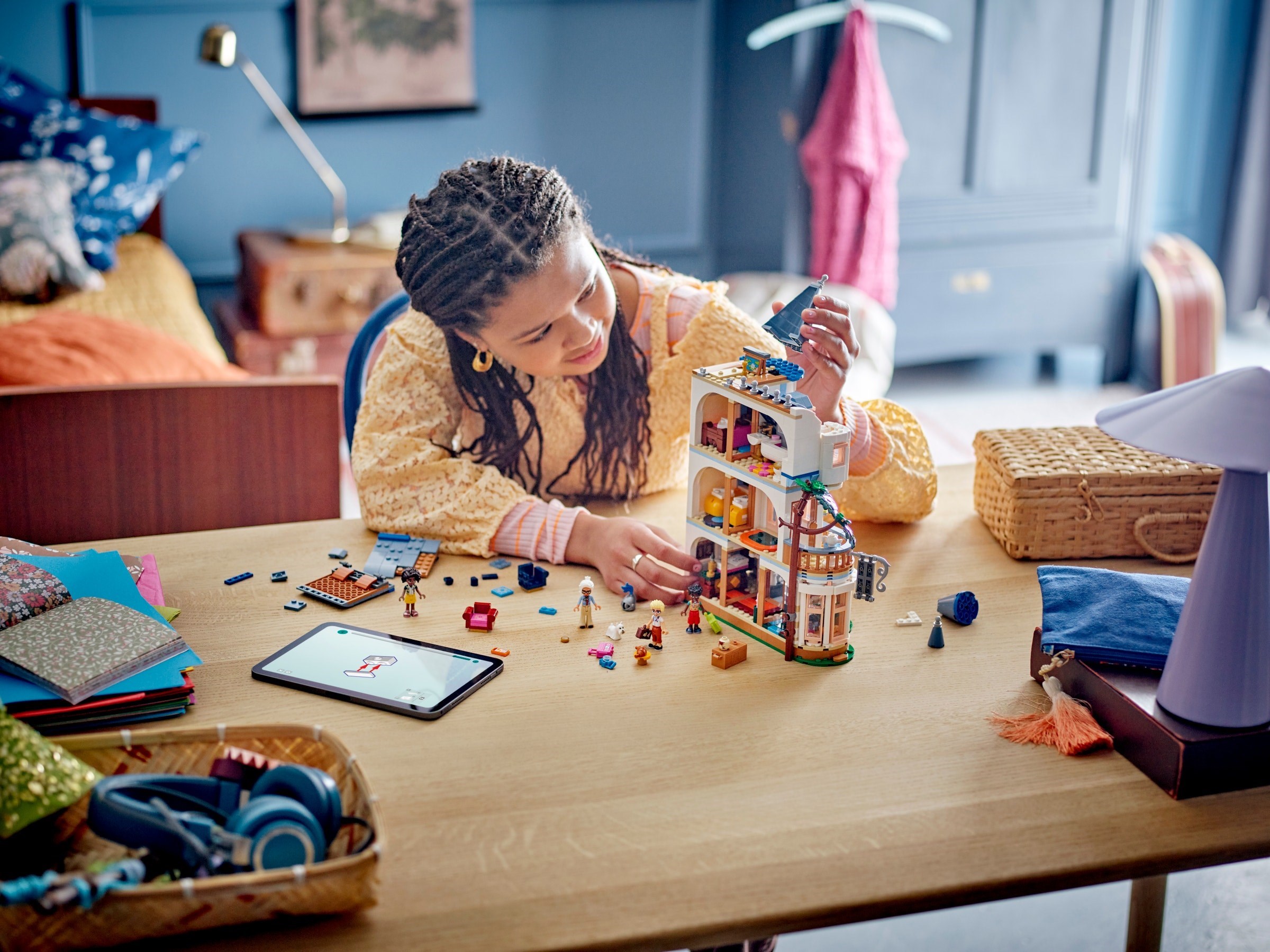 Конструктор LEGO Friends 42638 1311 дет. - фото 3