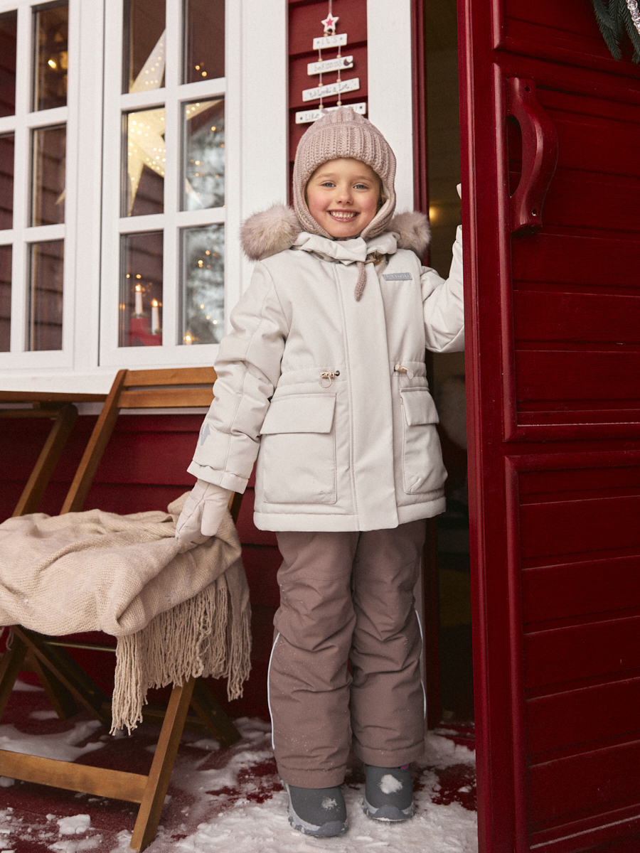 Костюм NIKASTYLE 7з3026 кешью/какао - фото 11