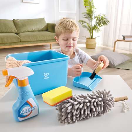 Игрушка Hape швабры и мётлы