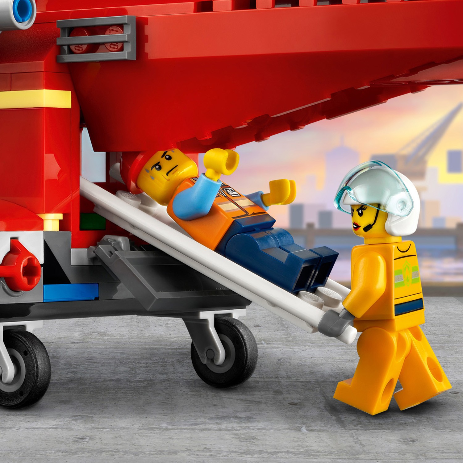 Конструктор LEGO City Fire Спасательный вертолёт блочный - фото 11