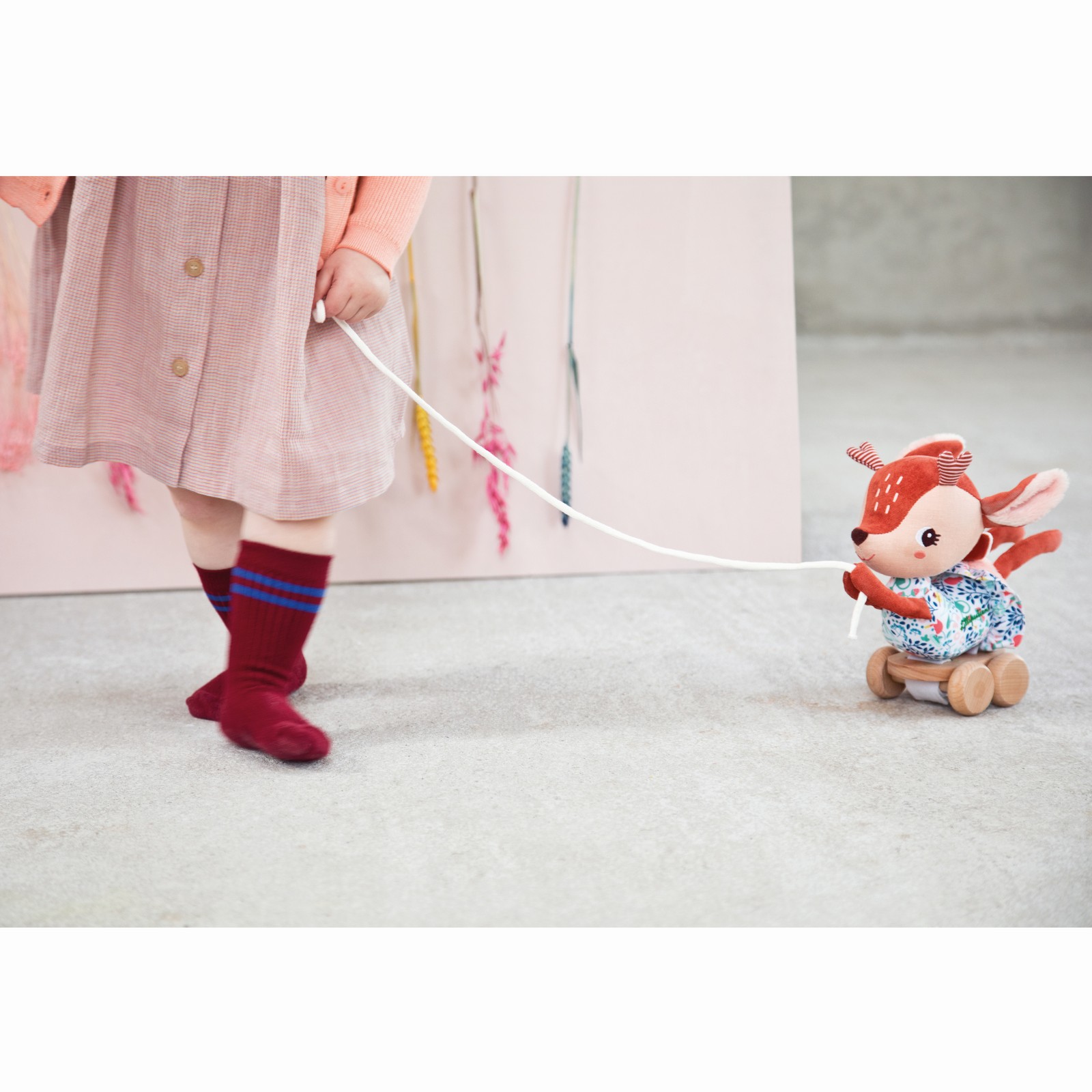 Каталка Lilliputiens Олененок Стелла - фото 6