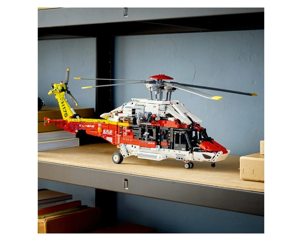 Конструктор LEGO Technic 42145 2001 дет. - фото 1