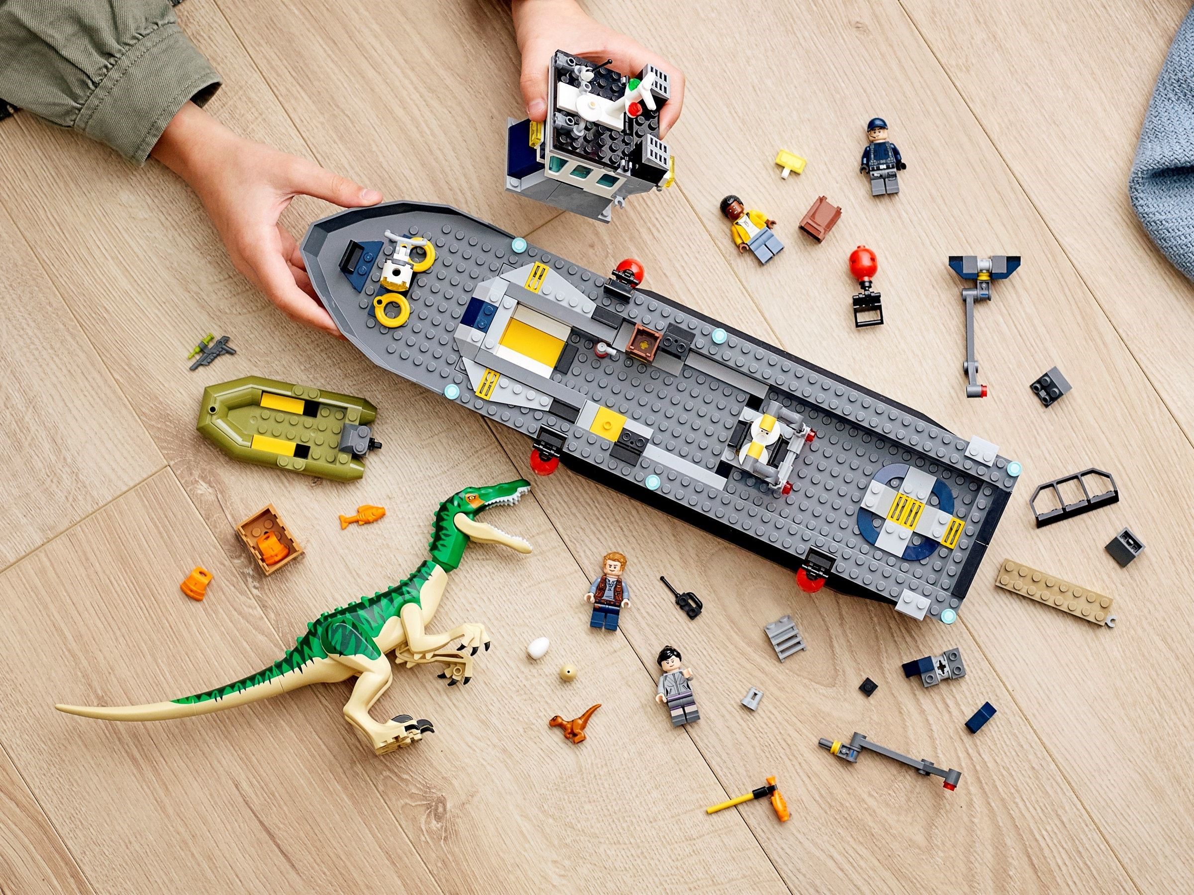 Конструктор LEGO Jurassic World 76942 308 дет. - фото 4