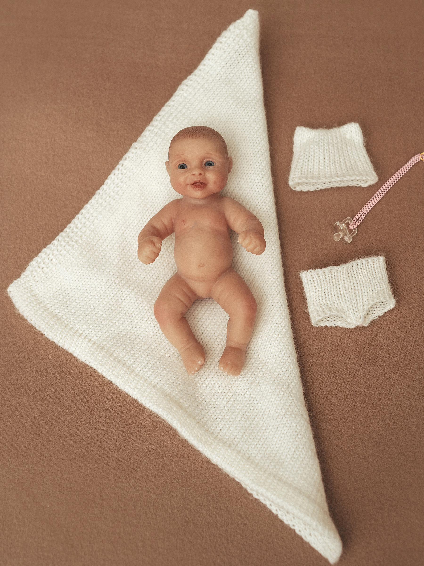 Кукла мини Magic Manufactory Magic baby Пупс Reborn белый высота 12 см 4631162180864 - фото 6