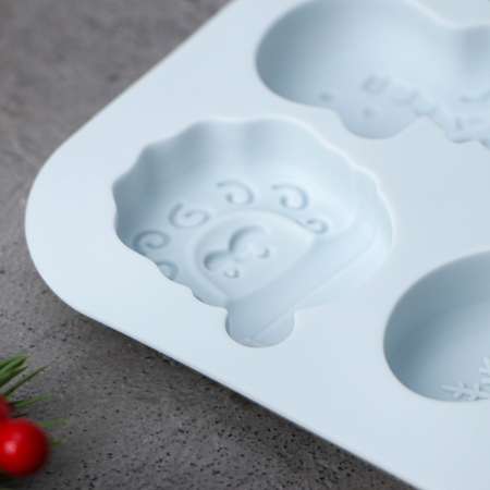 Форма Доляна силиконовая для выпечки «Новогоднее чудо» 18.8×18 3×1.5 см 11 ячеек цвет серый