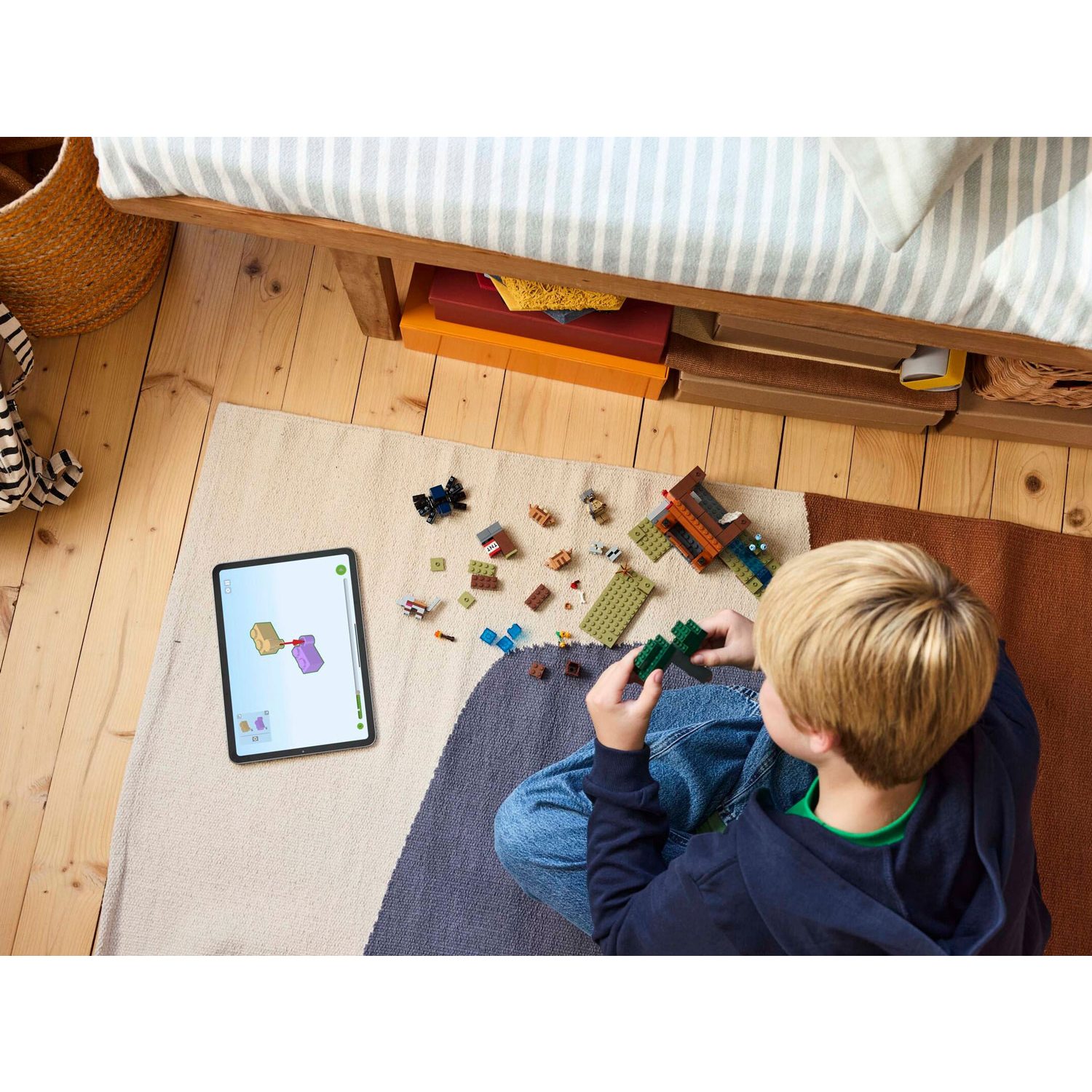 Конструктор LEGO Minecraft Экспедиция рудник Броненосец 247 дет. - фото 11