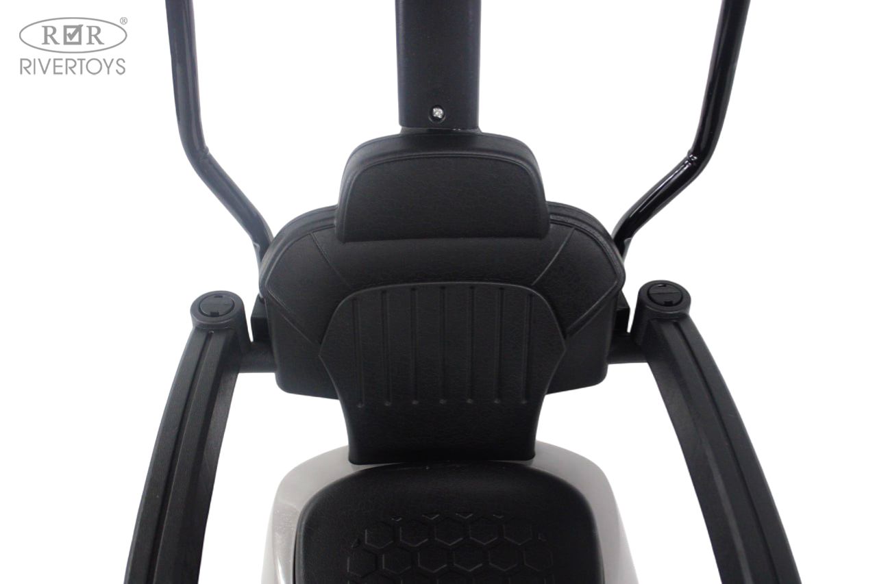 Каталка RIVERTOYS Z005ZZ-A-GREY серый - фото 4