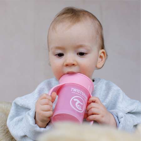 Поильник Twistshake 230 мл 1 шт.