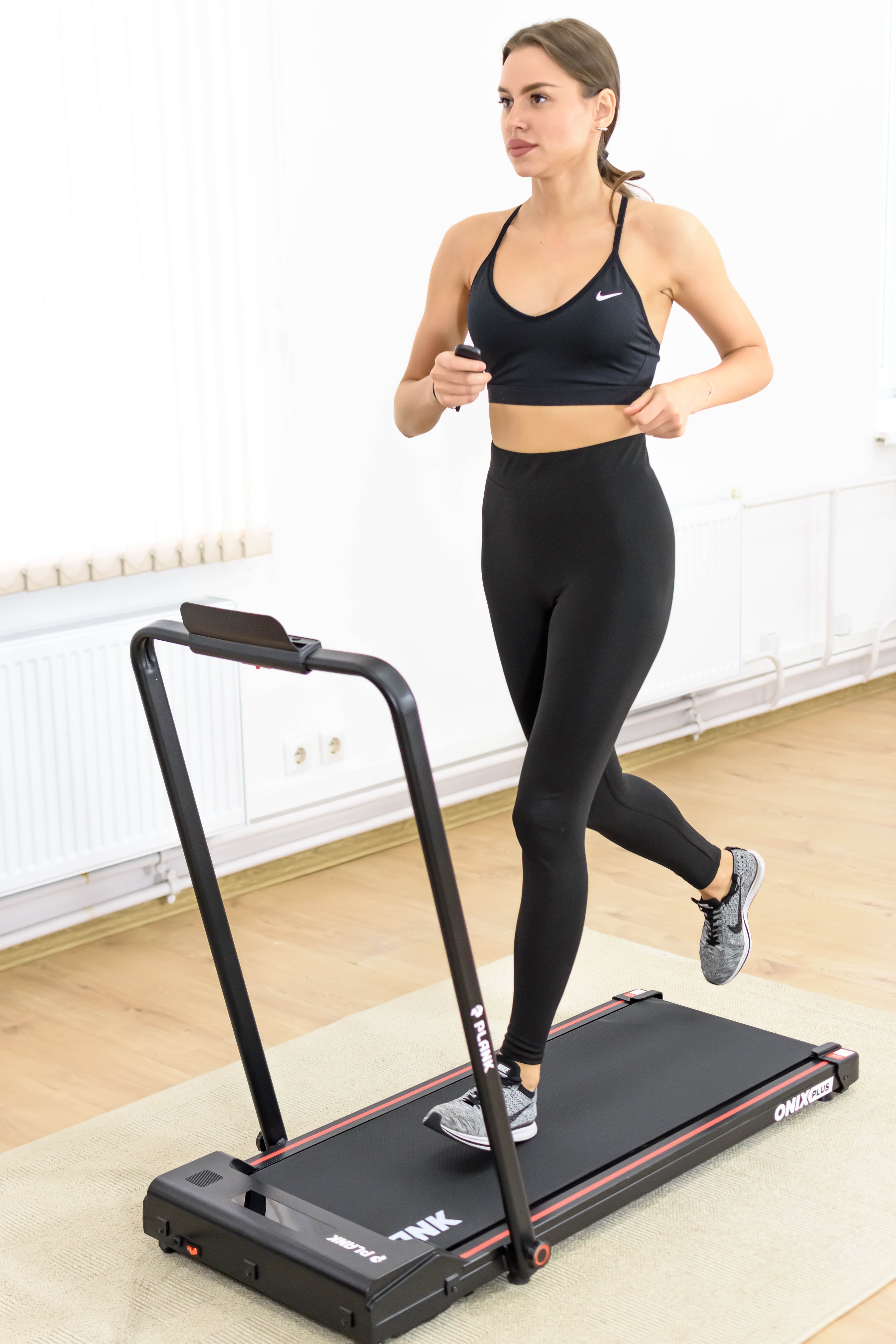 Беговая дорожка Plank Onix Plus - фото 12