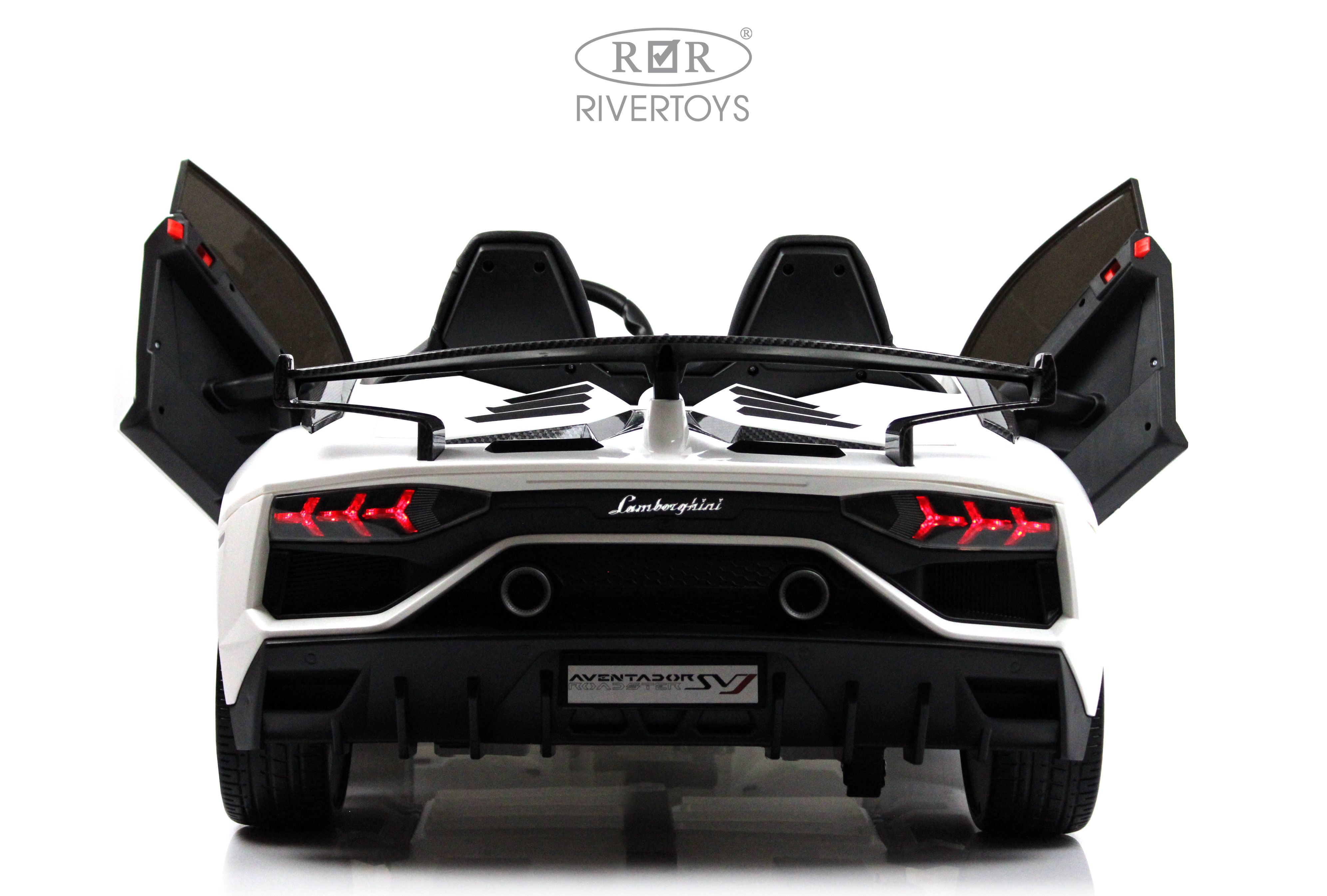 Электромобиль RIVERTOYS A111MP-WHITE С пультом ДУ - фото 5