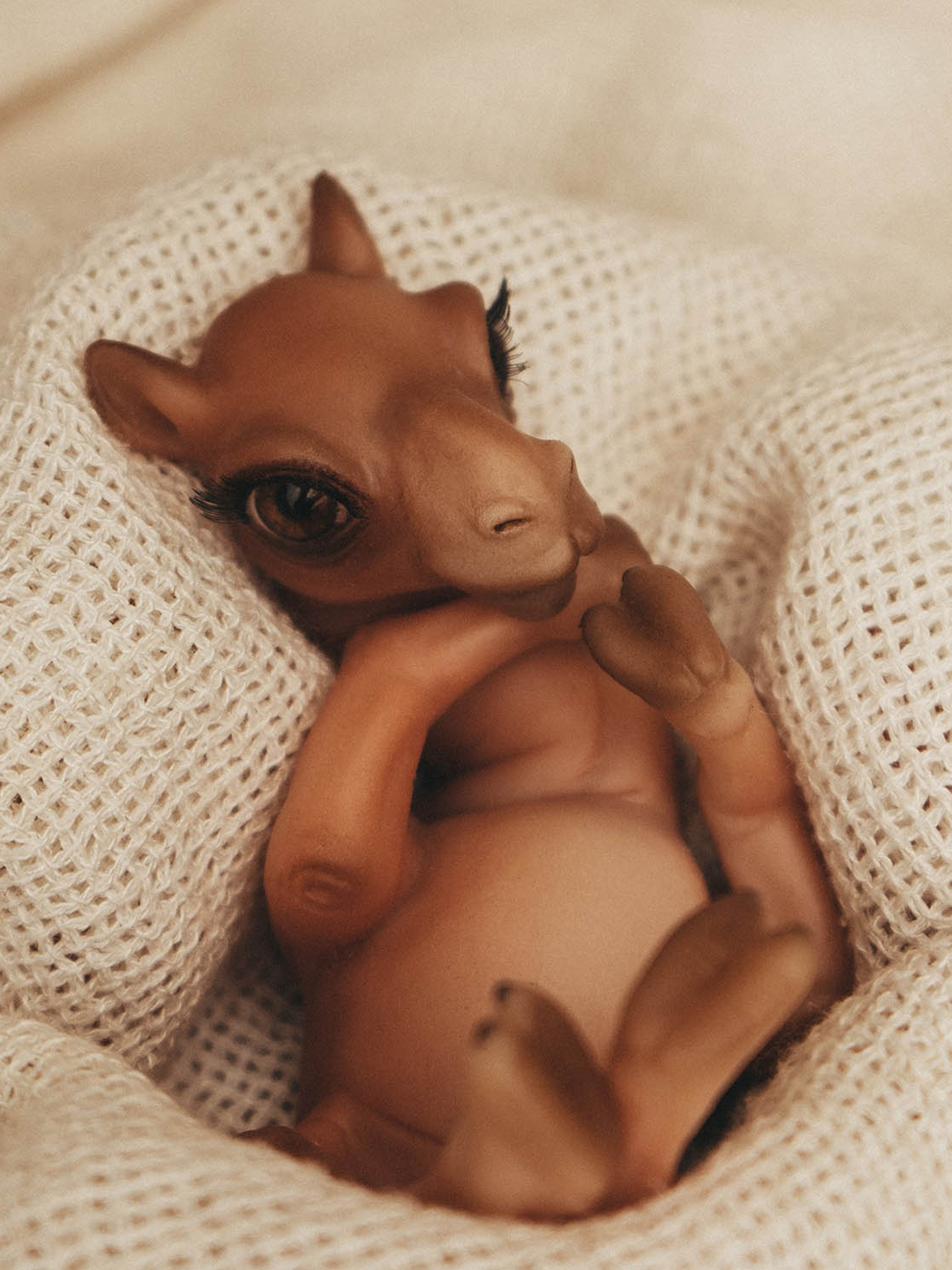 Кукла мини Magic Manufactory Magic Pets верблюд высота 16 см 4631171133028 - фото 3