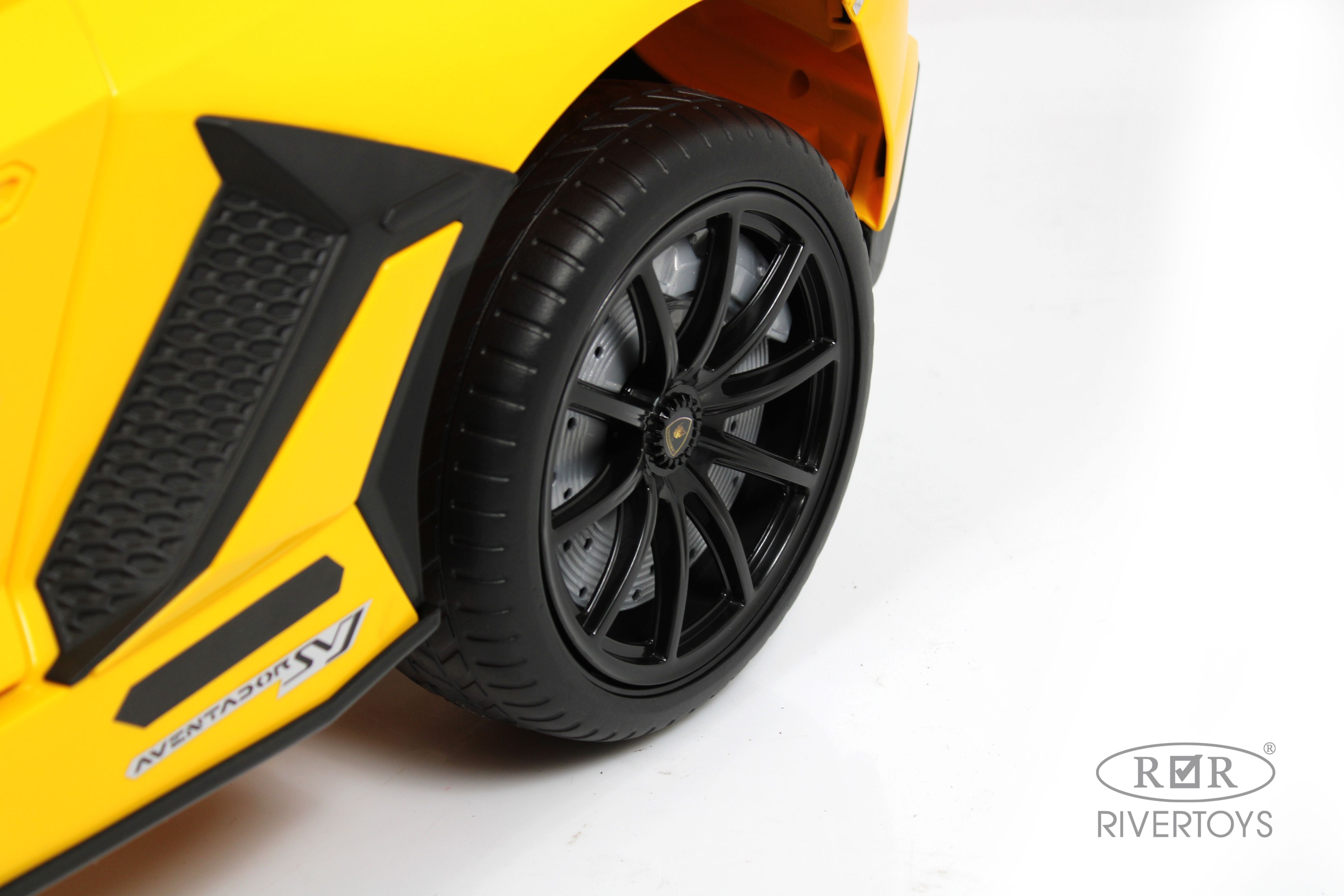 Электромобиль RIVERTOYS K888PX-YELLOW С пультом ДУ - фото 11
