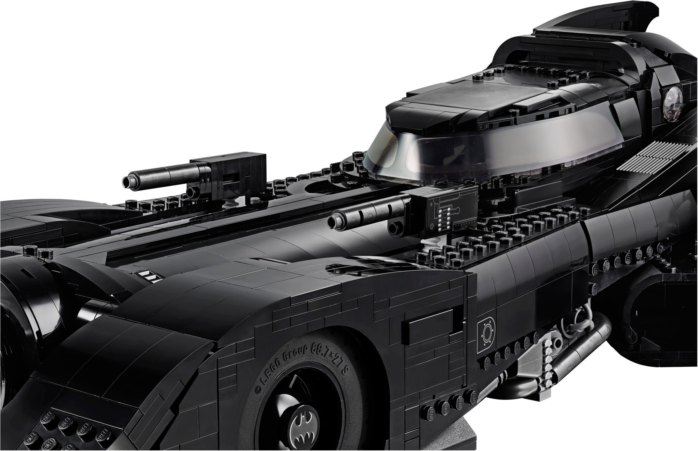 Конструктор LEGO DC Super Heroes Batmobile 3306 дет. - фото 8