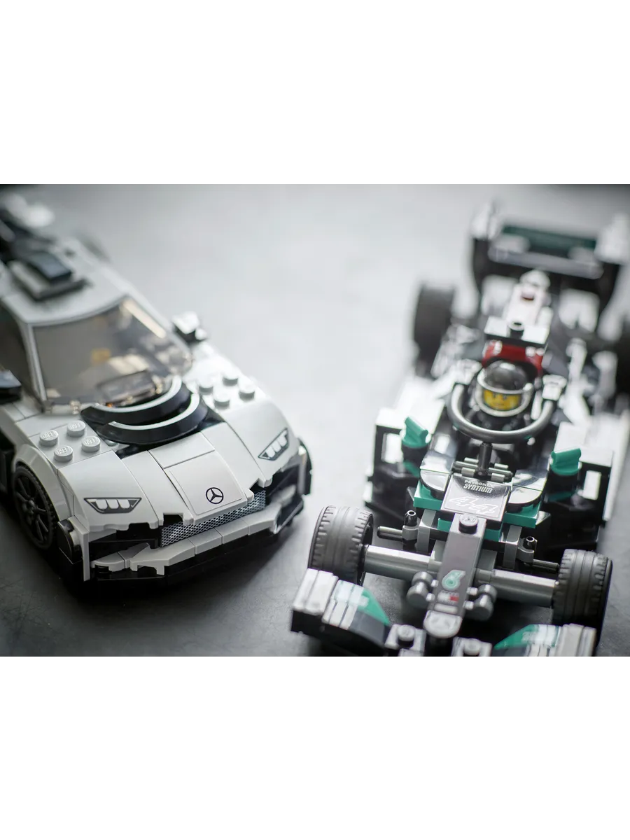 Конструктор LEGO Speed Champions 564 дет. - фото 11
