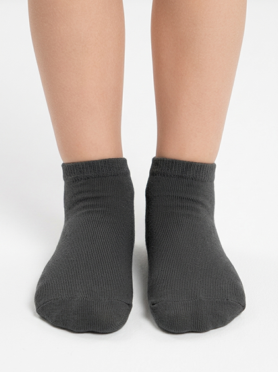 Изображение товара Укороченные гладкие носки RuSocks 18 из меланжевой пряжи Изображение товара Укороченные гладкие носки RuSocks 18 из меланжевой пряжи