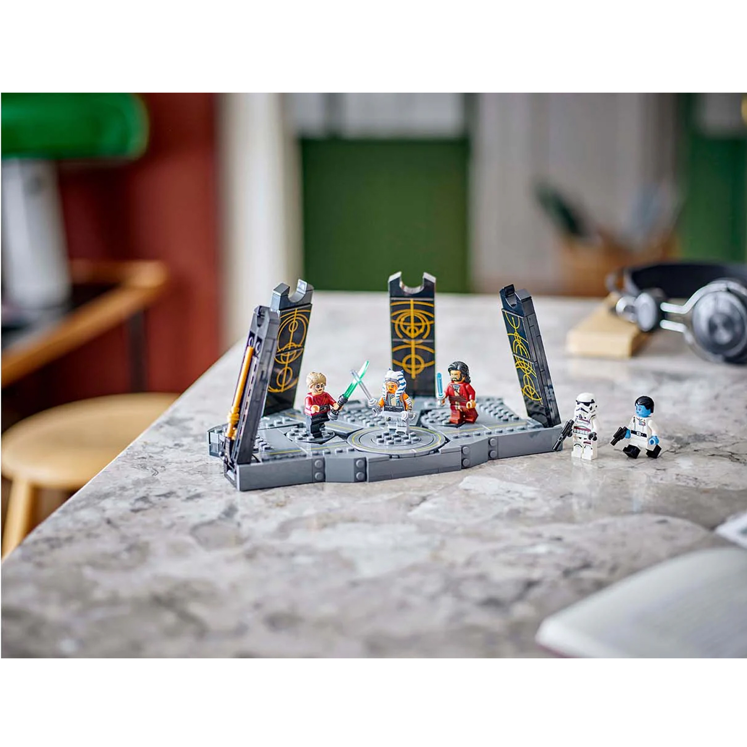 Конструктор LEGO Star Wars Дуэль Асоки Тано на Перидее блочный - фото 9
