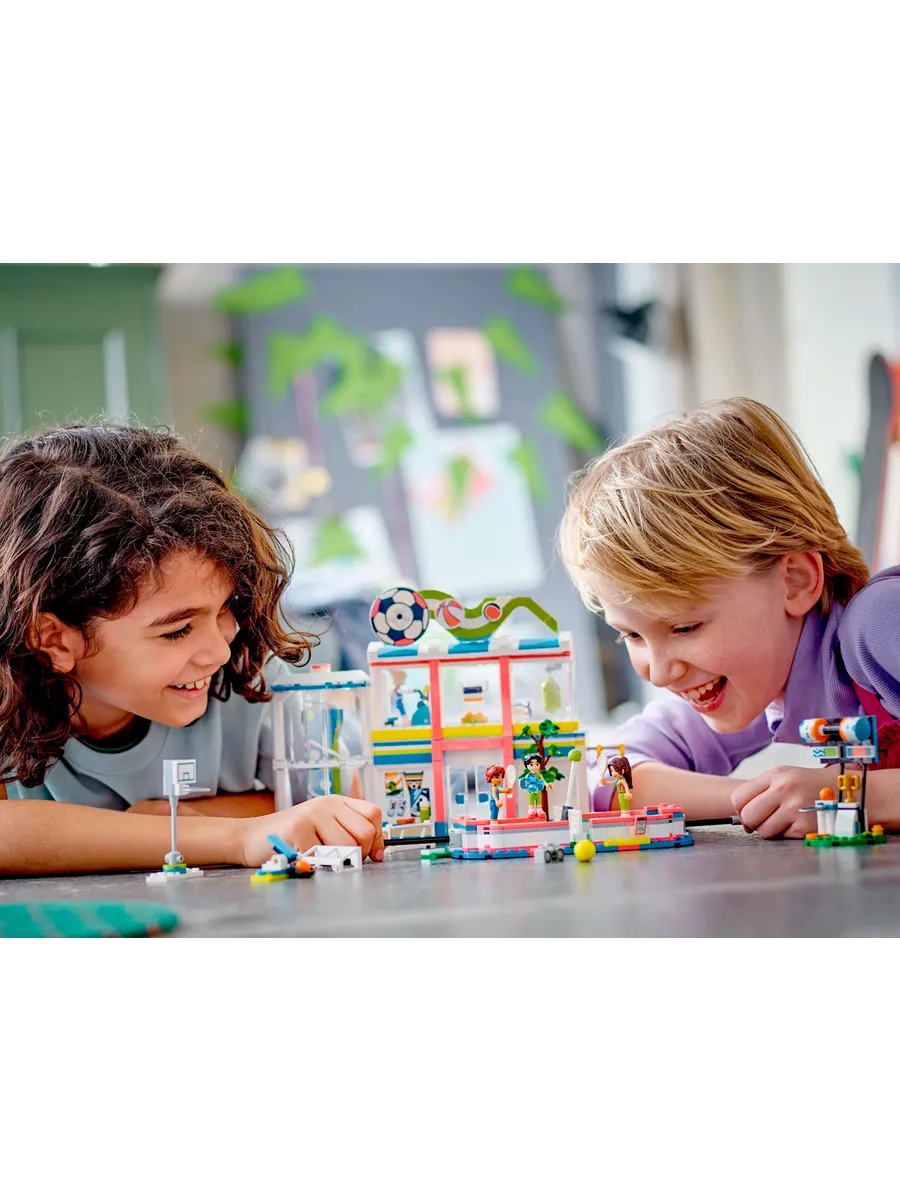 Конструктор LEGO Friends 832 дет. - фото 11
