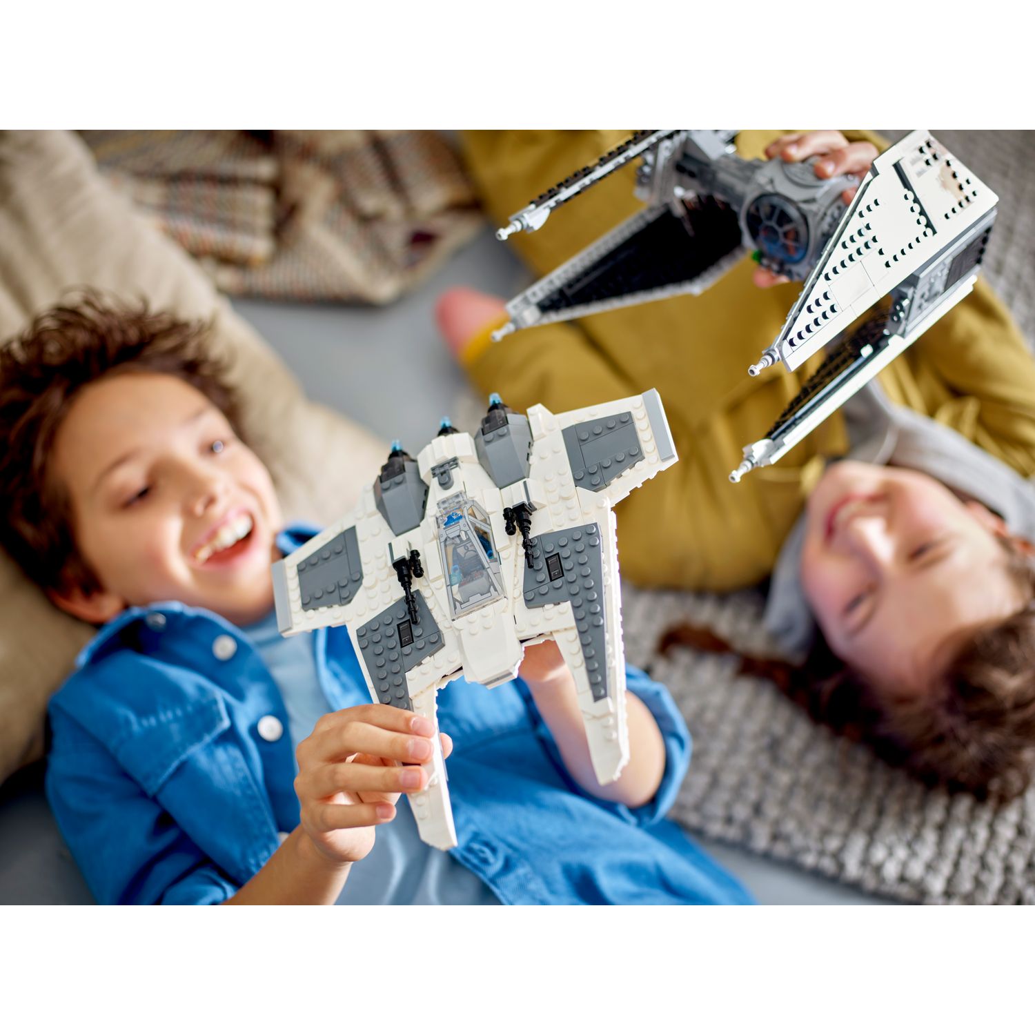 Конструктор LEGO Star Wars Fang Fighter / TIE Interceptor 957 дет. - фото 6