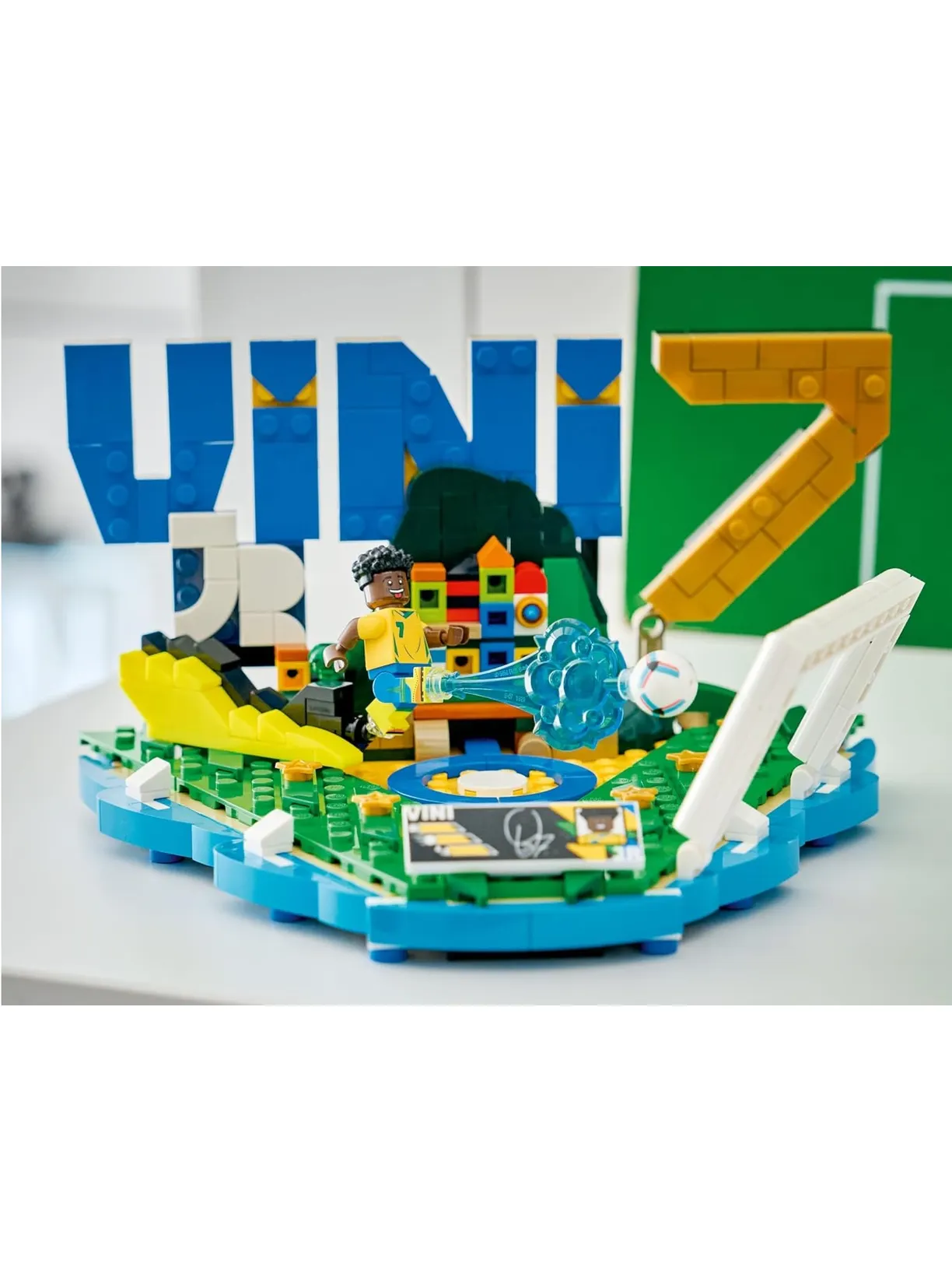 Конструктор LEGO Editions Винисиус Жуниор 510 дет. - фото 5
