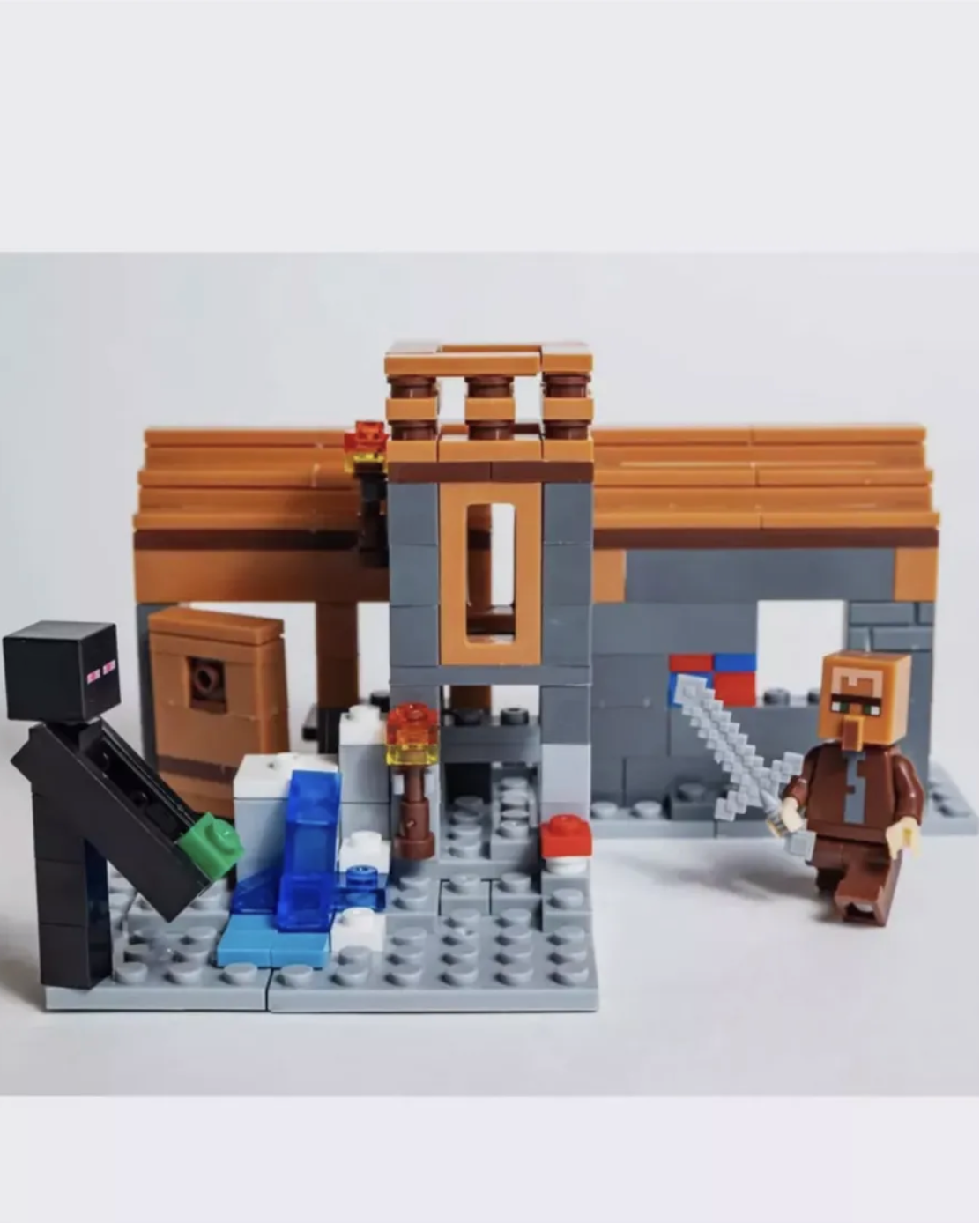 Конструктор TOY EMPIRE Minecraft 803 дет. - фото 13