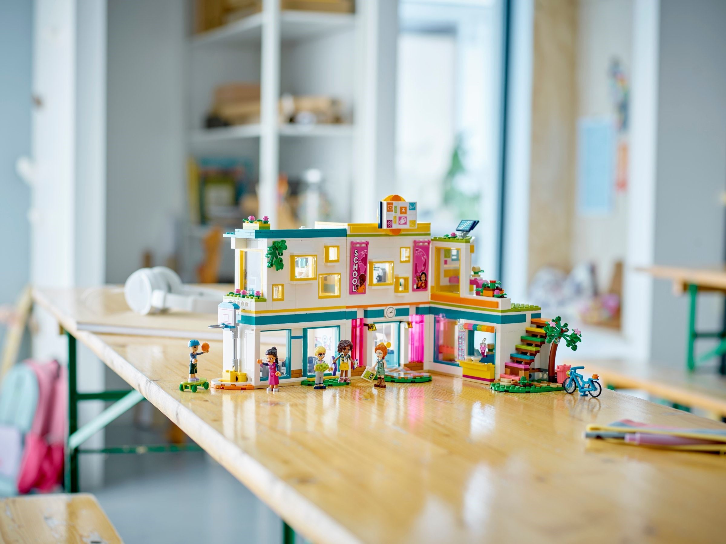 Конструктор LEGO Friends 41731 985 дет. - фото 4