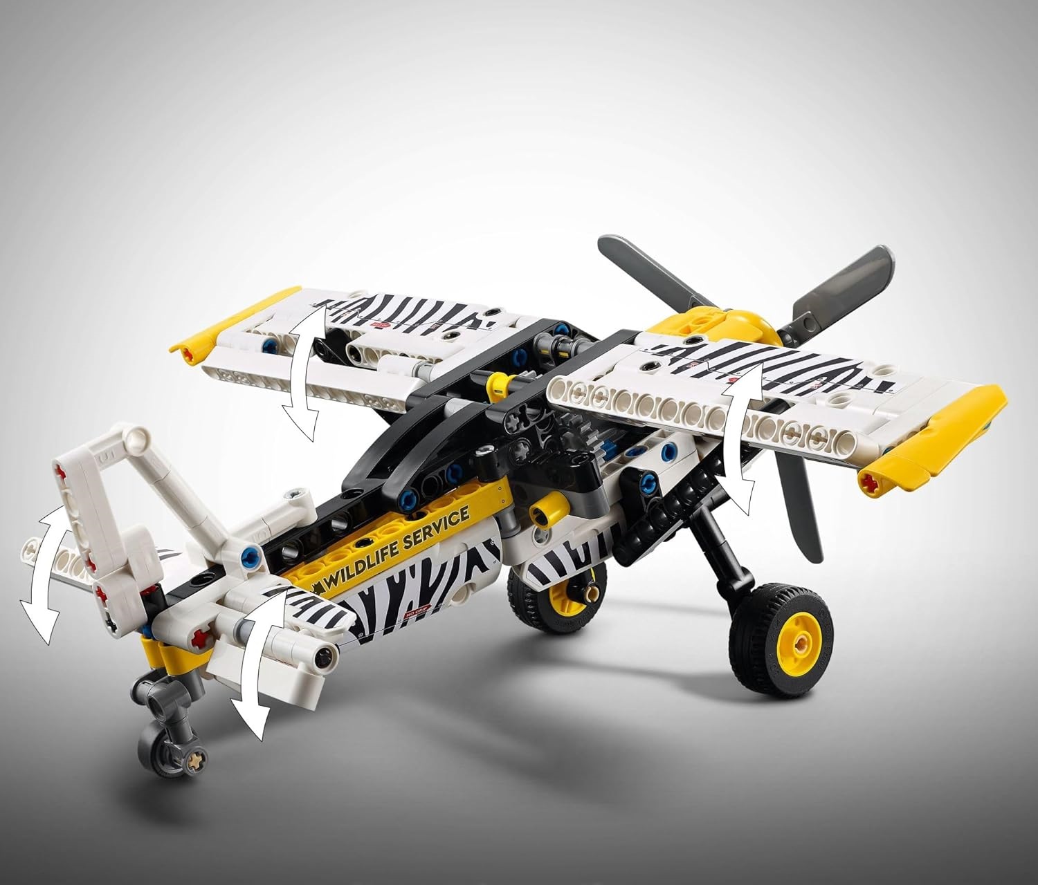 Конструктор LEGO Technic Легкомоторный самолет 333 дет. - фото 2