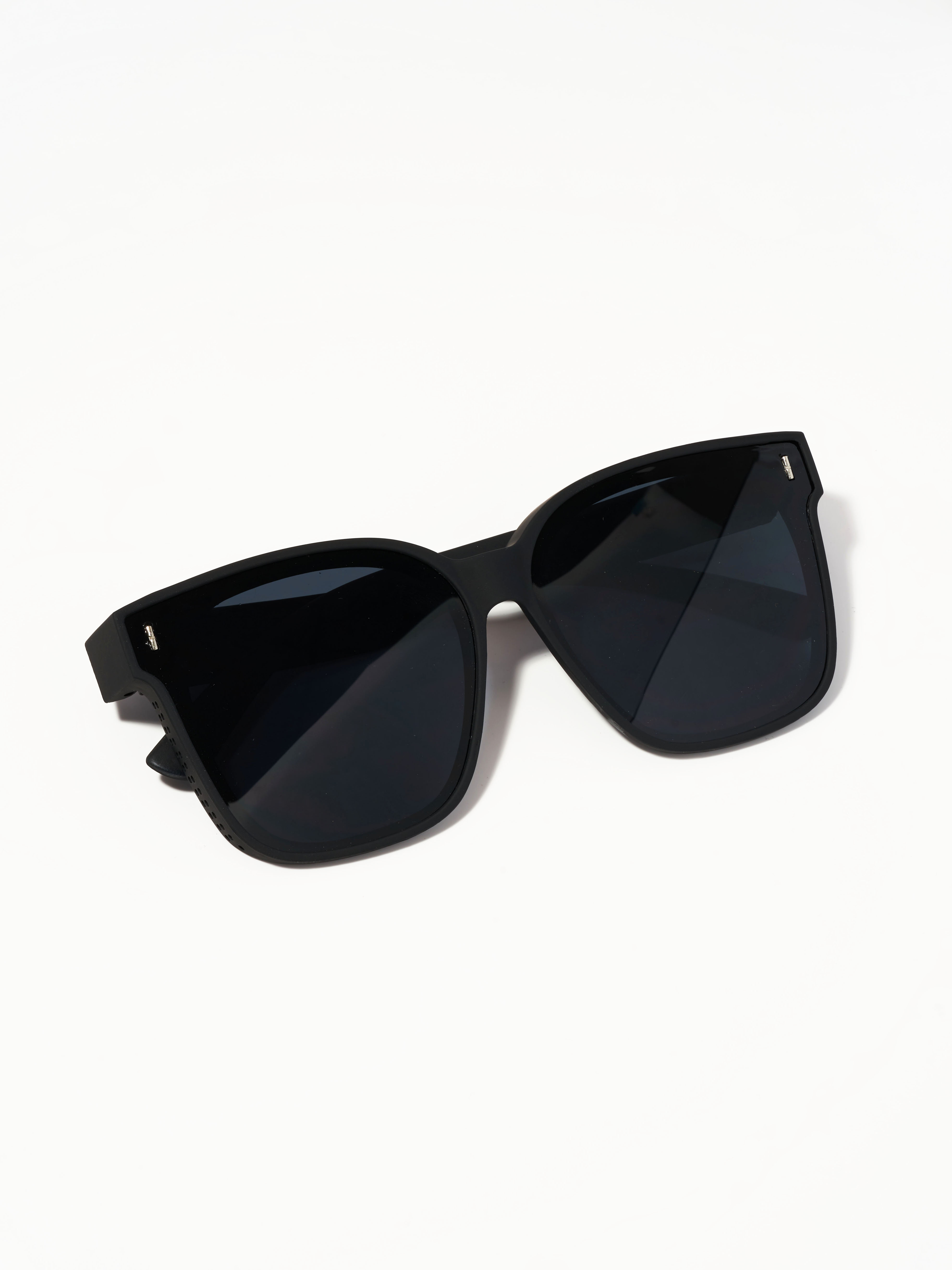 Солнцезащитные очки SUNNY GLASS O00023 - фото 10